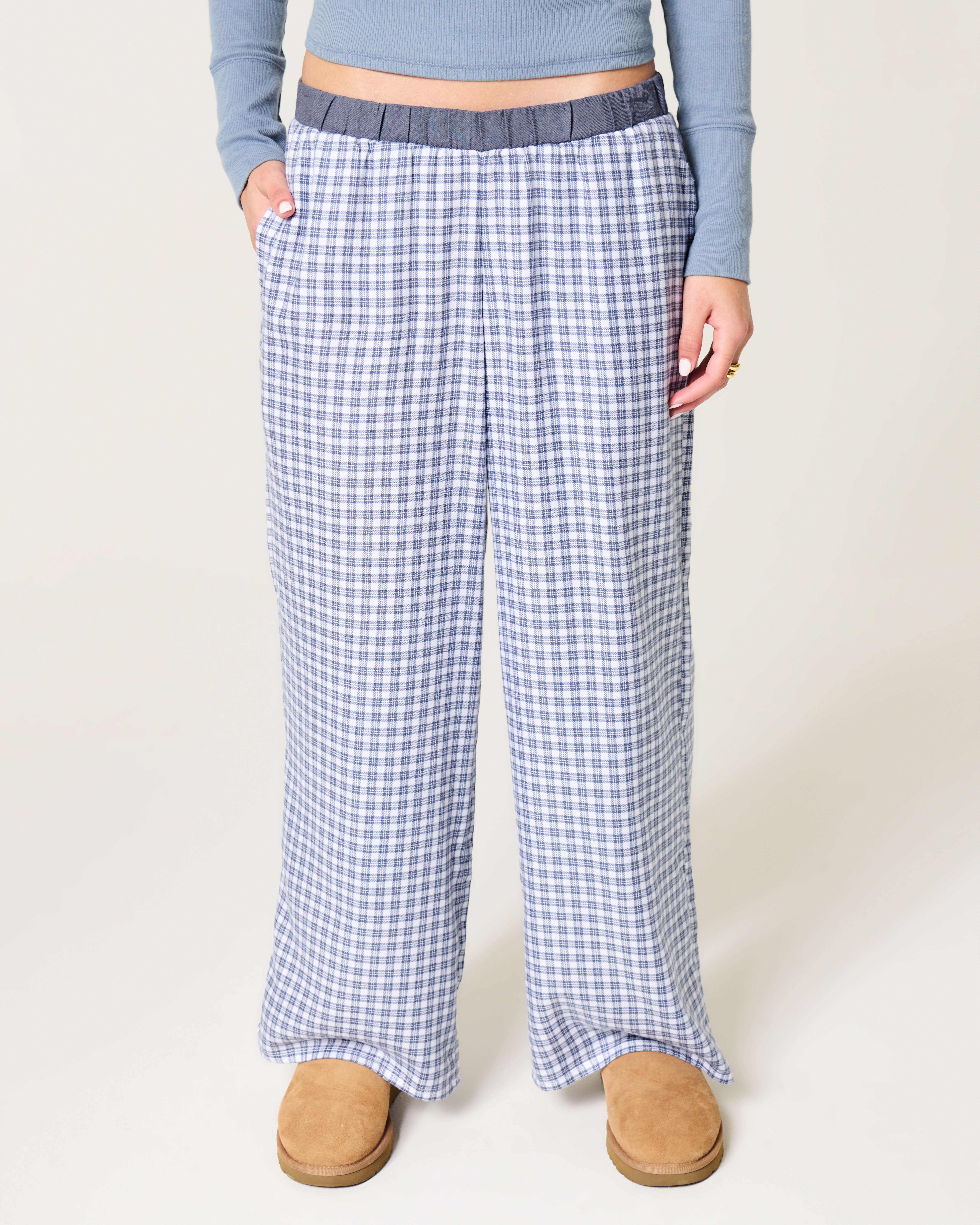 Женские брюки Hollister Contrast Waist Baggy Flannel Pants — фото 3