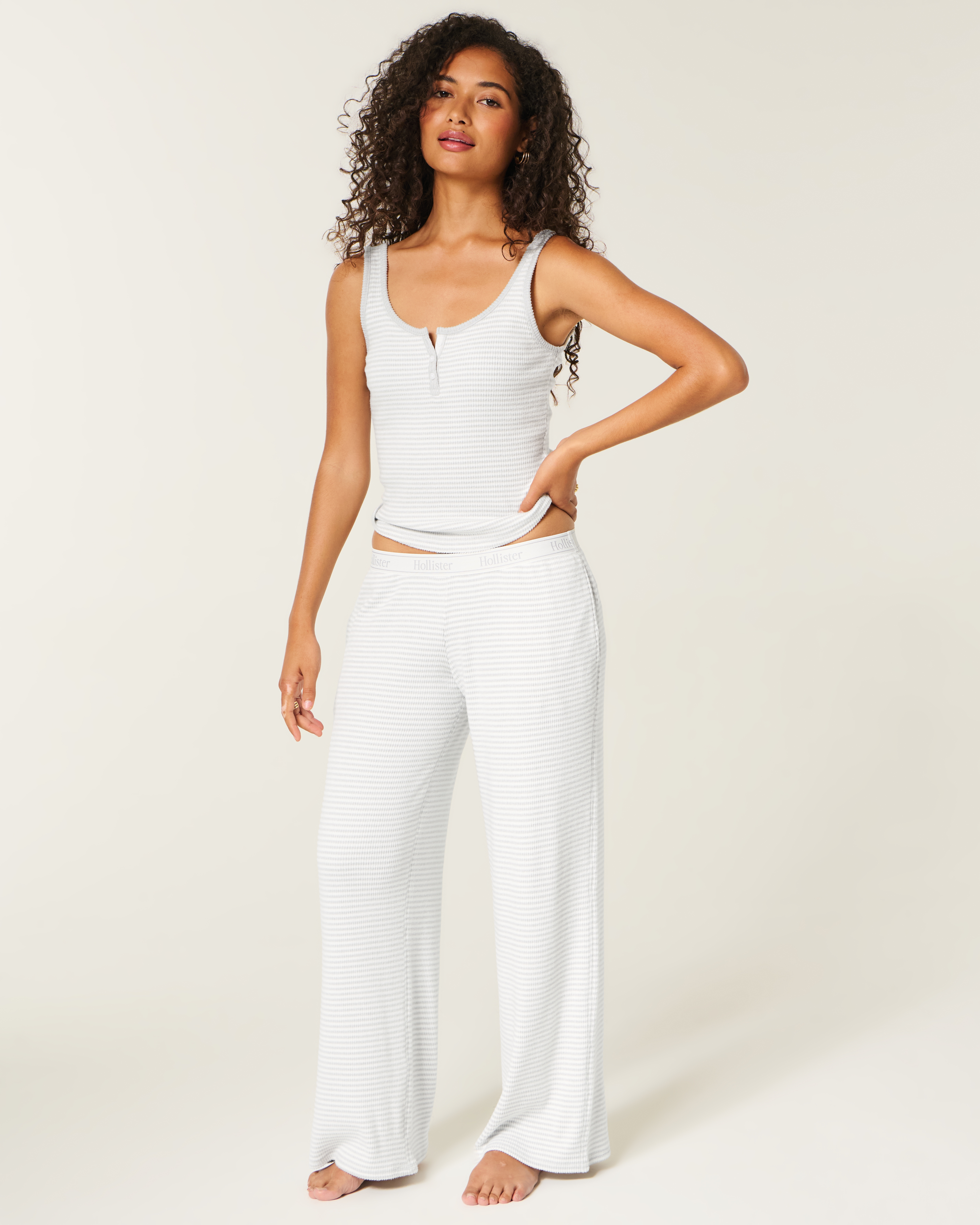 Женские брюки Hollister Always Cozy Rib Wide-Leg, цвет: Меланжевый серый полосатый — фото 2