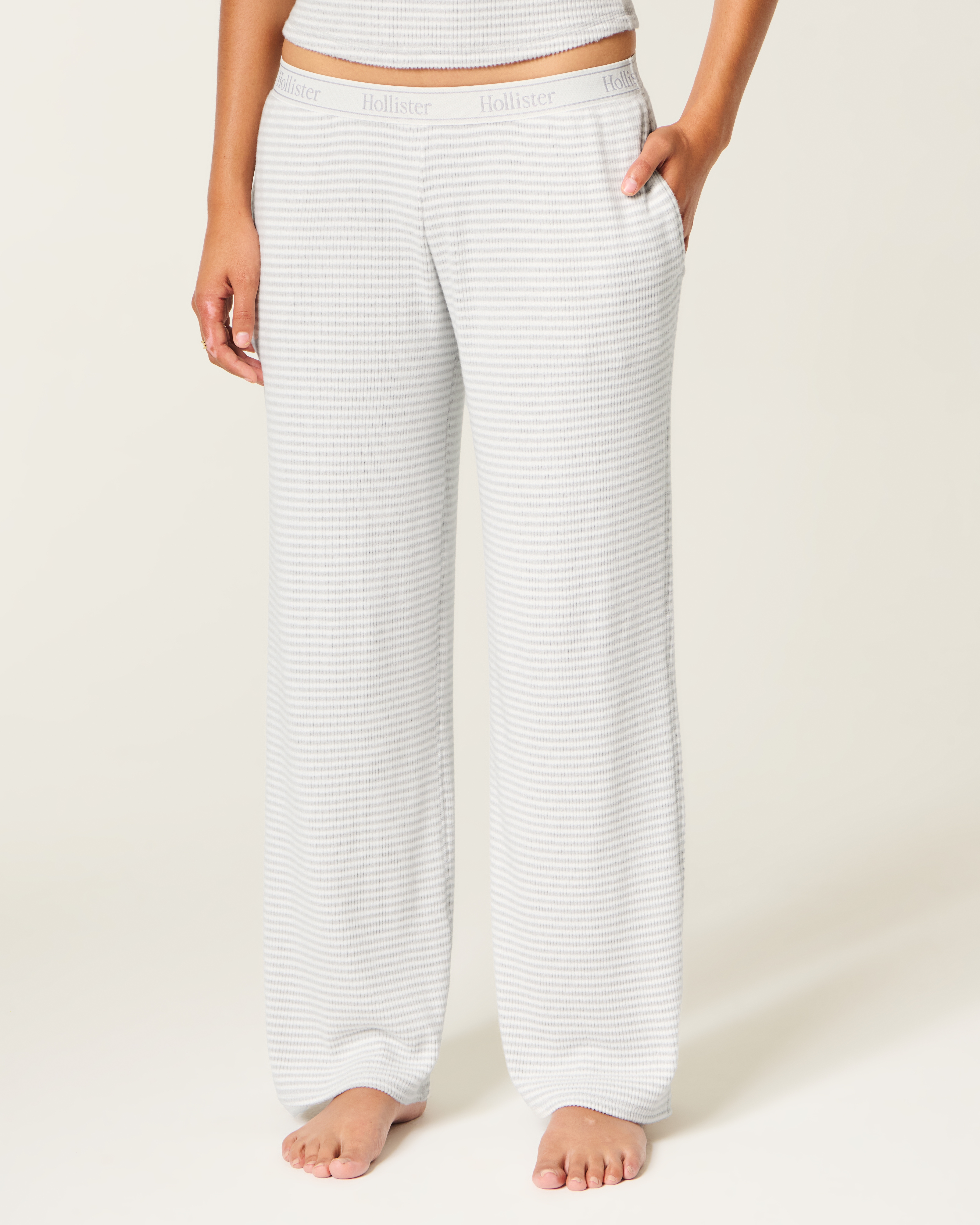 Женские брюки Hollister Always Cozy Rib Wide-Leg, цвет: Меланжевый серый полосатый — фото 3