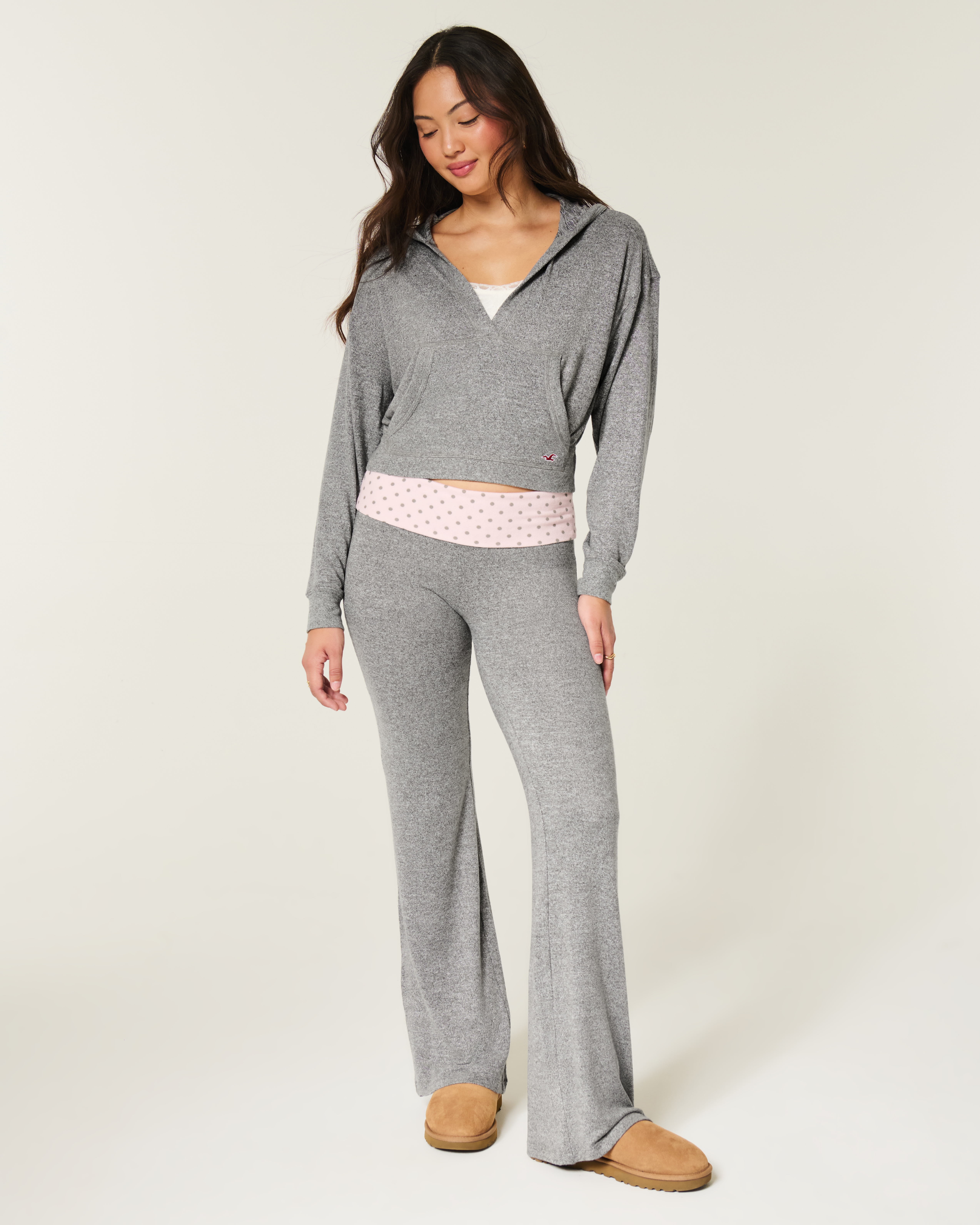 Женские худи Hollister Always Cozy V-Neck — фото 3