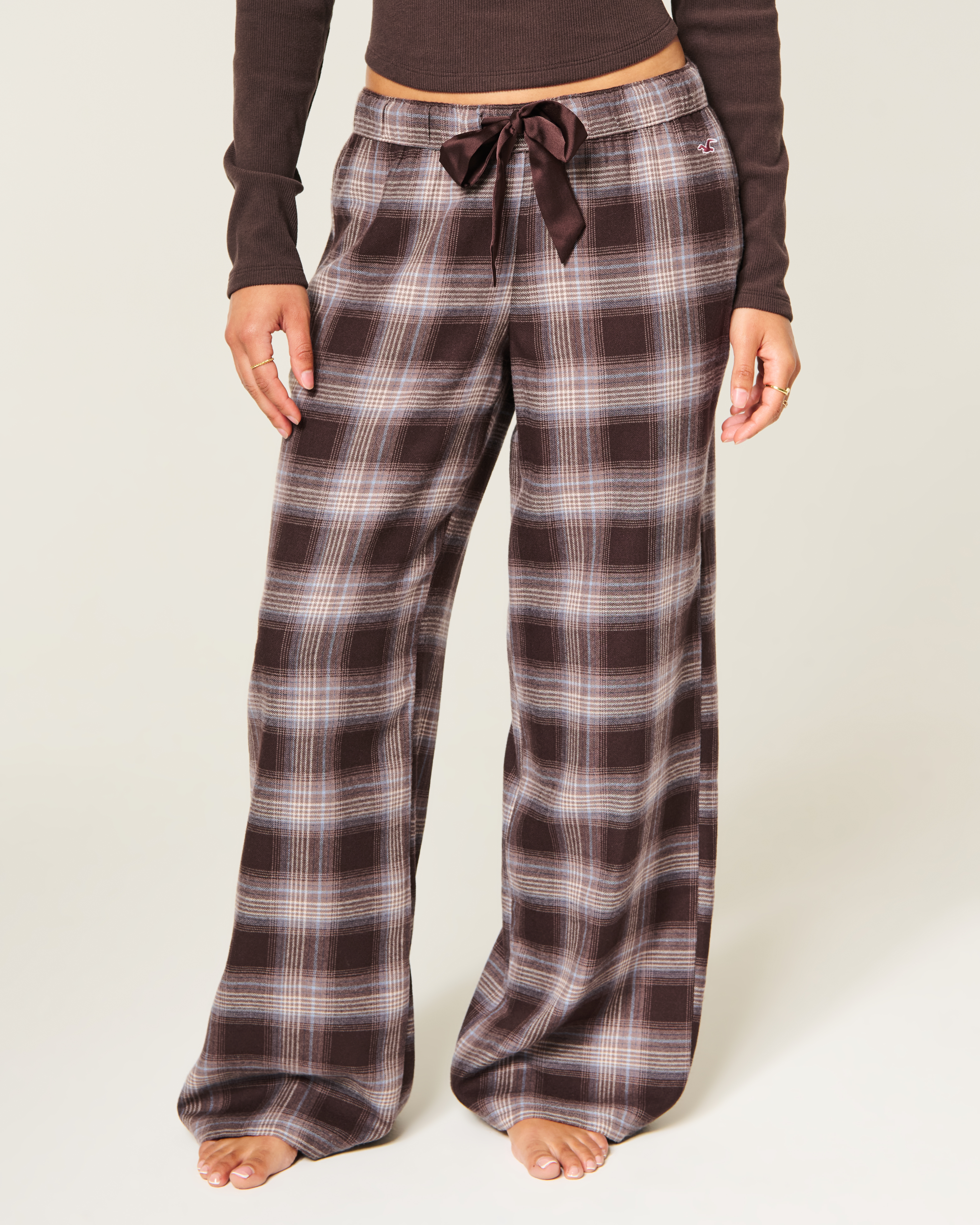 Женские брюки Hollister Flannel Satin Tie Wide-Leg Pants — фото 3
