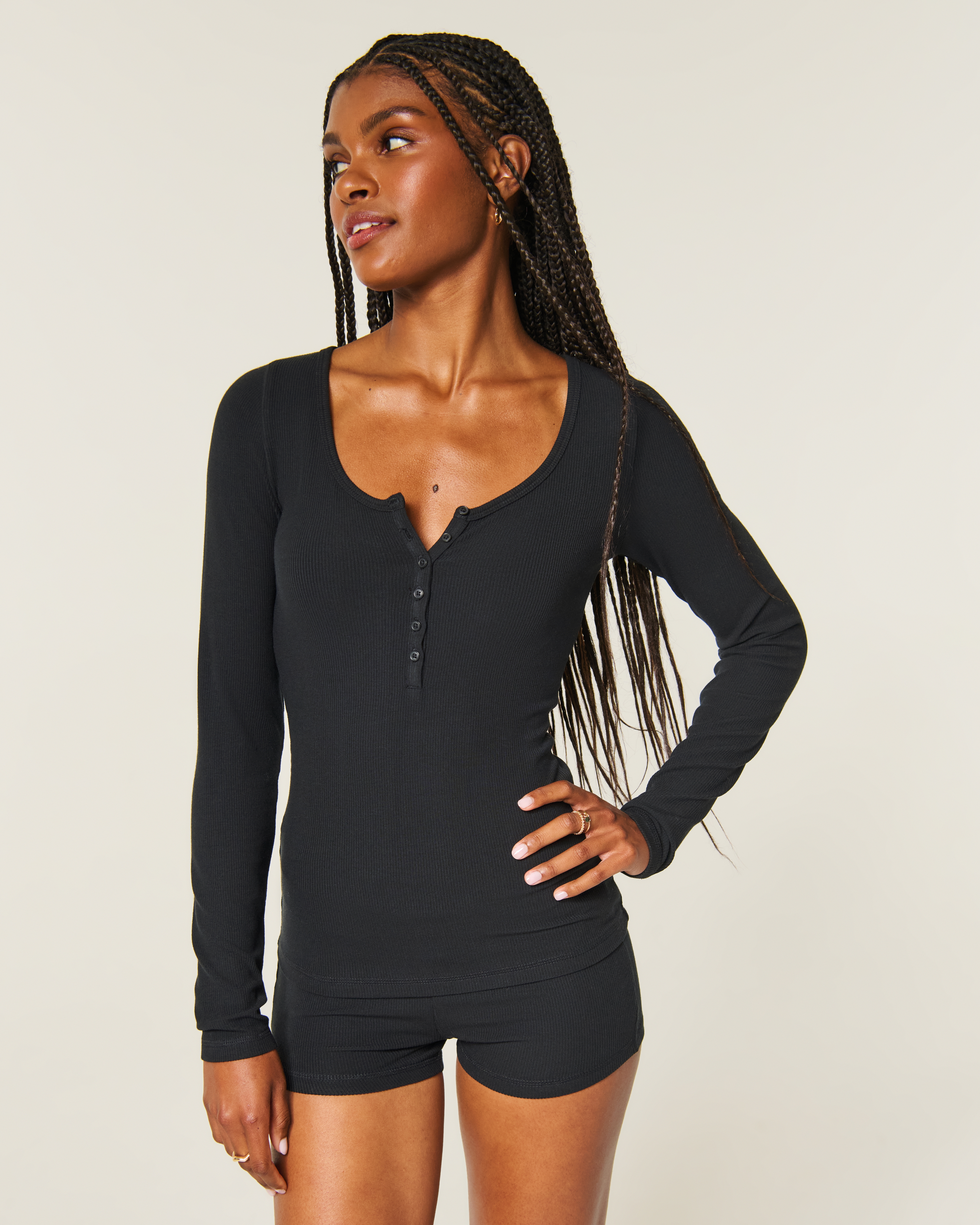Женские брюки Hollister Rib Henley & Shorts Set — фото 2
