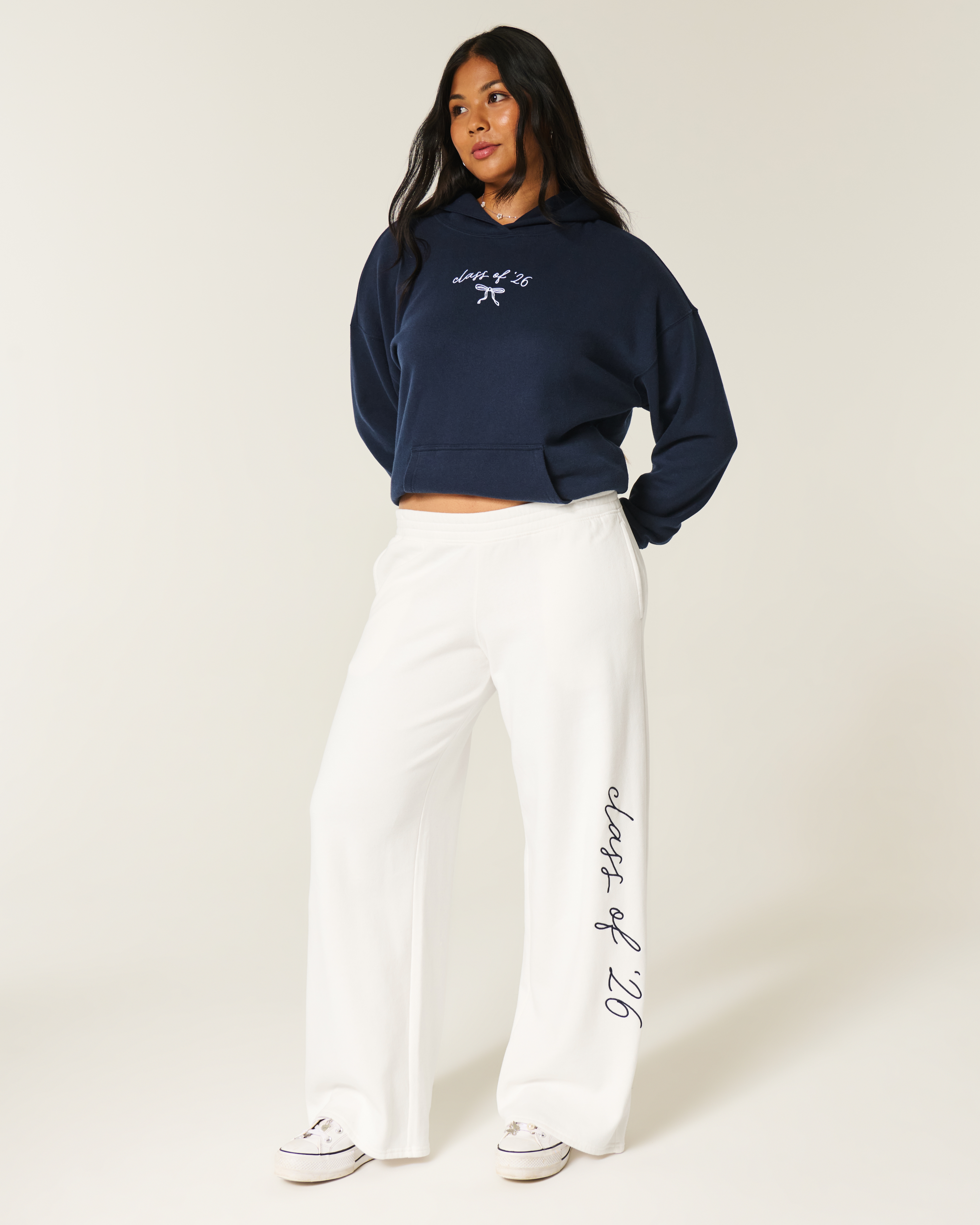 Женские брюки Hollister Senior Graphic Baggy Sweatpants — фото 3