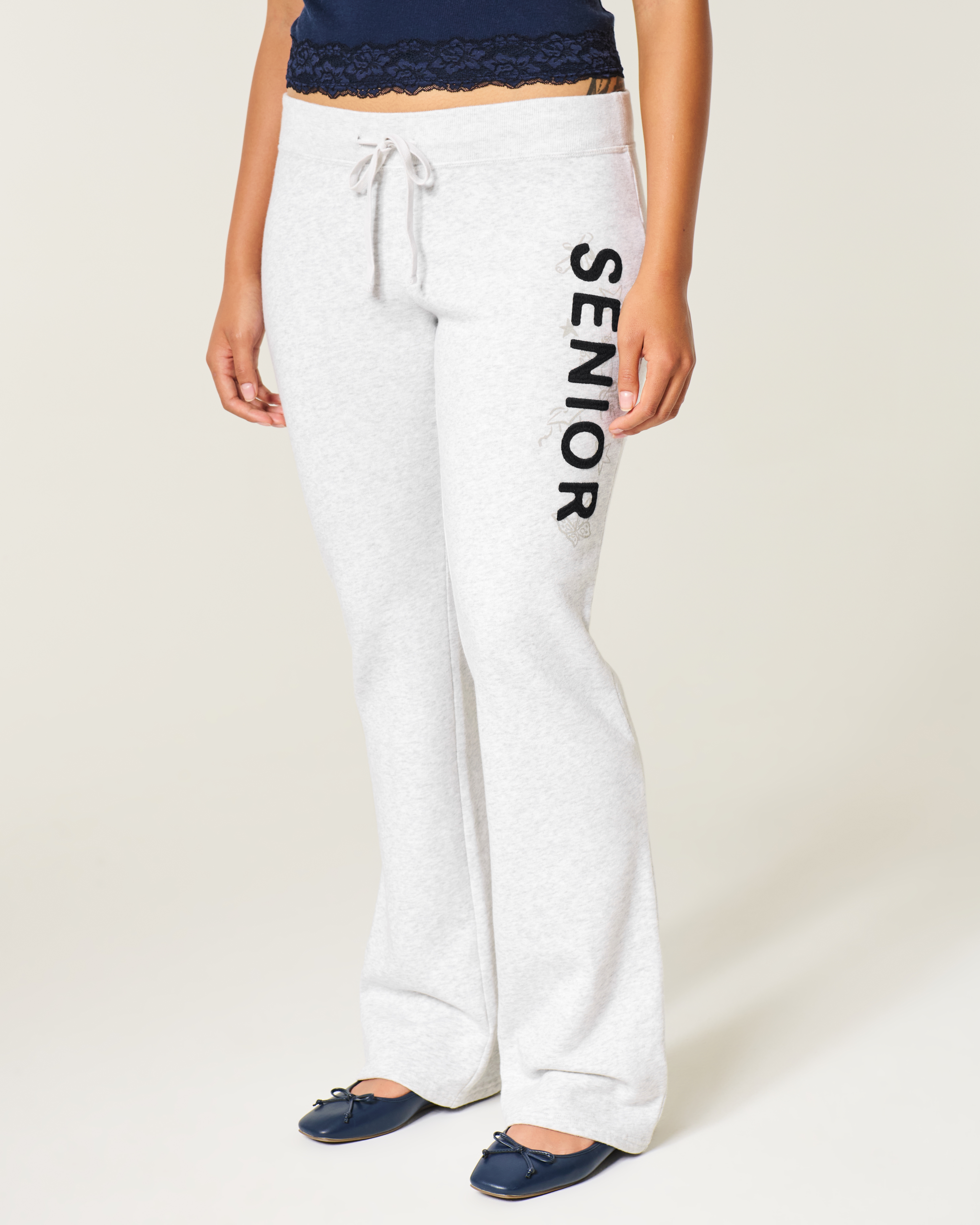 Женские ботинки Hollister Feel Good Senior Graphic Boot Sweatpants — фото 3