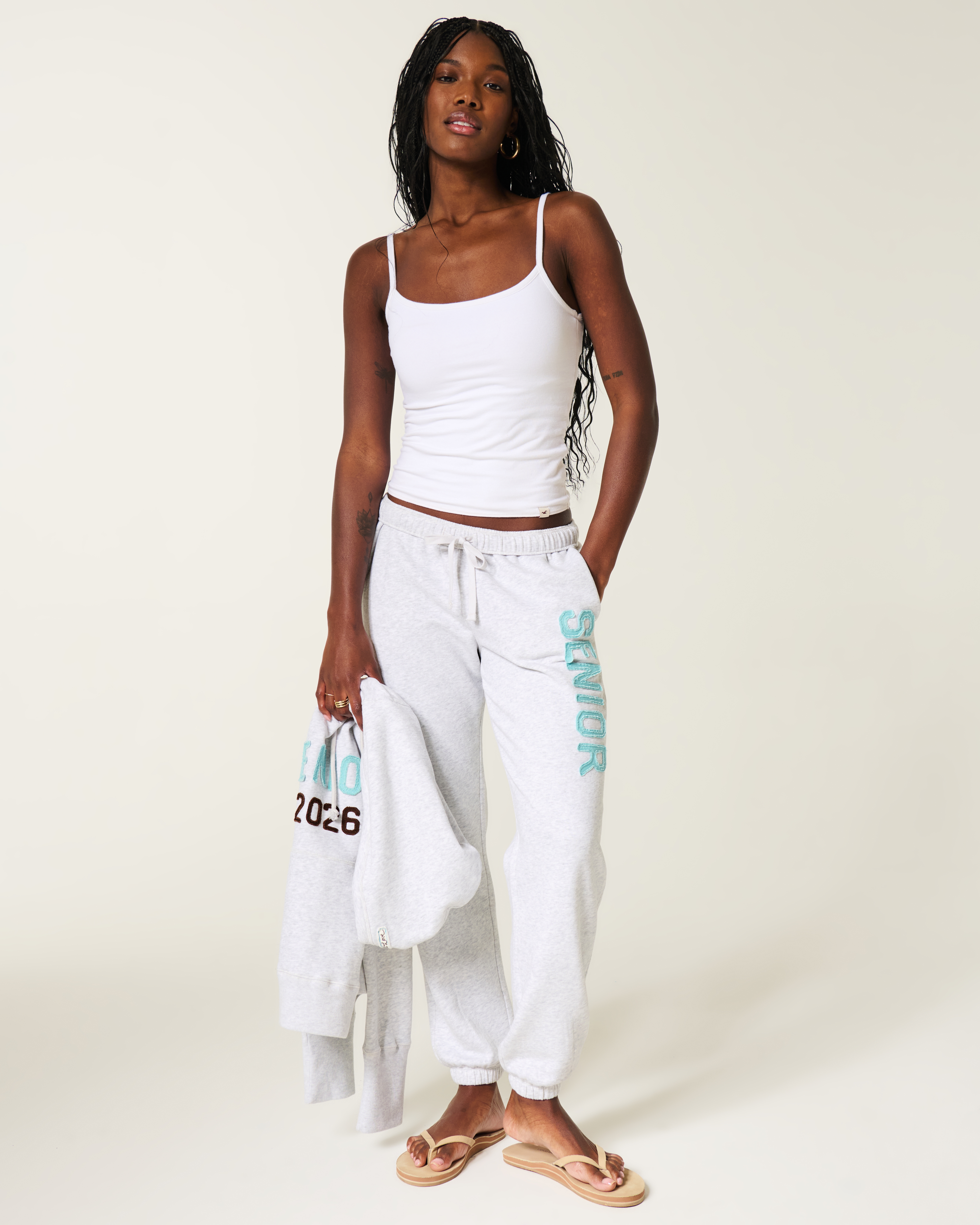 Женские брюки Hollister Fleece Senior Graphic Joggers — фото 2