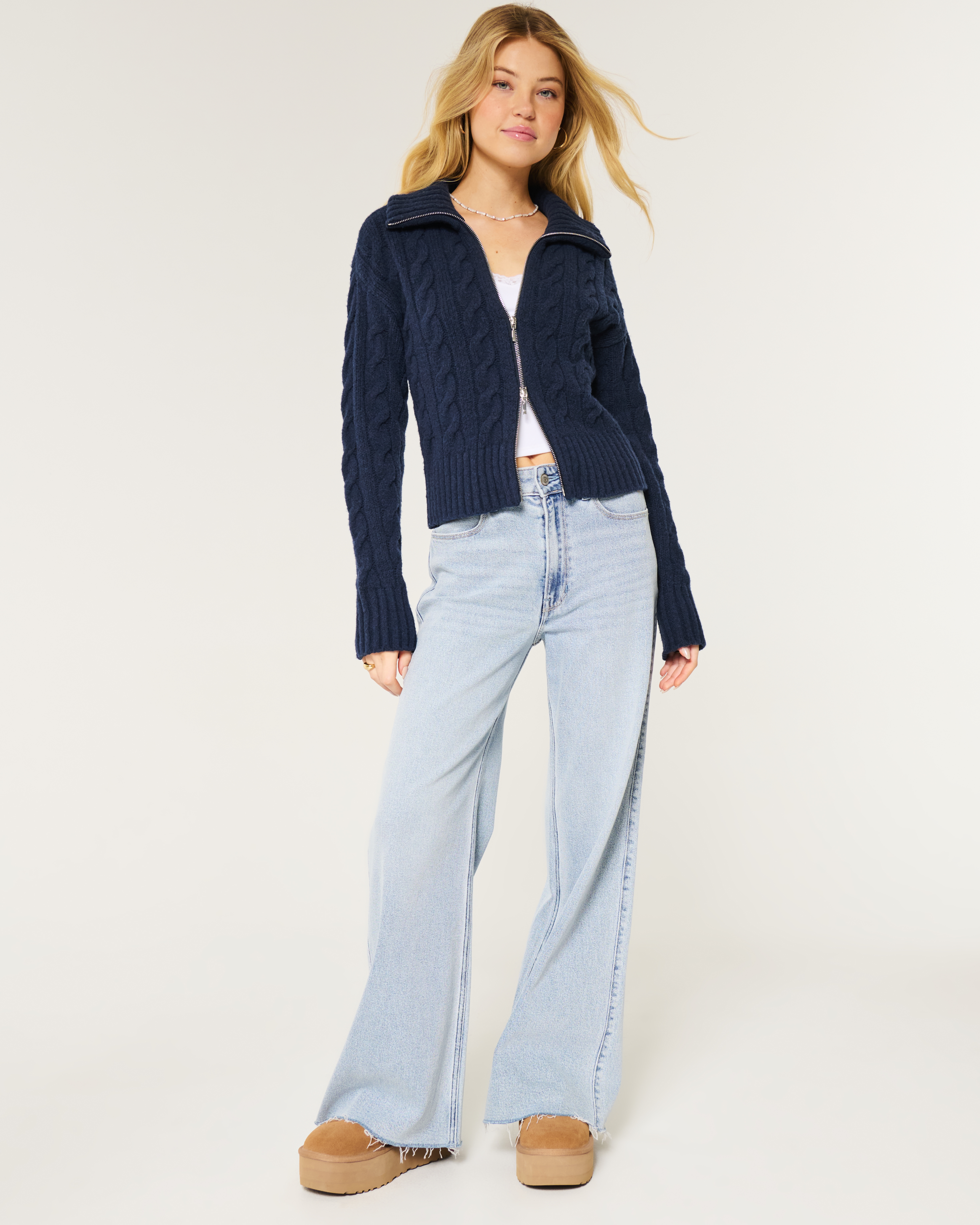Женский свитер Hollister Comfy Cloud Zip-Up Cable-Knit, цвет: Тёмно-синий — фото 3