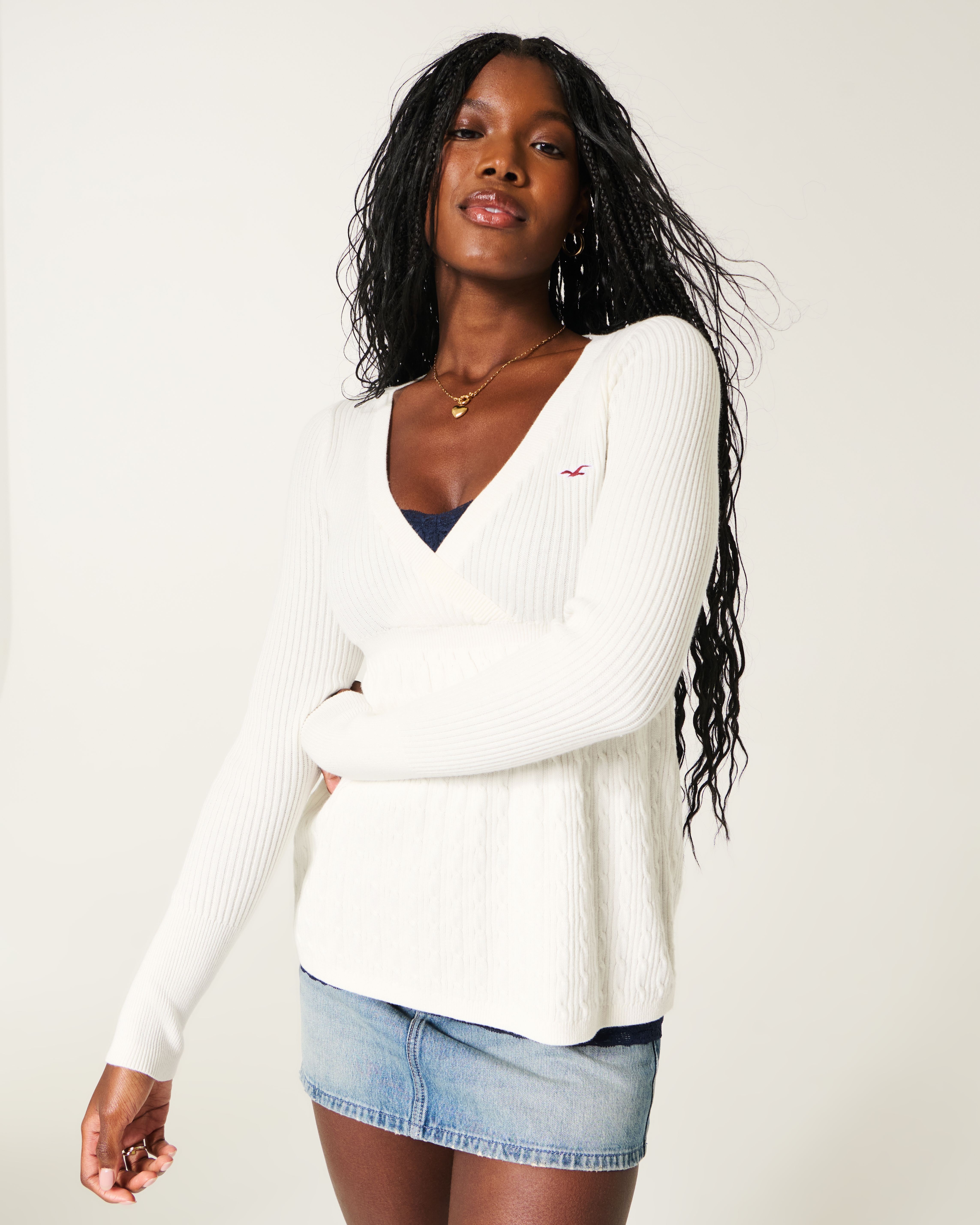 Женские свитеры Hollister Wrap Front Long-Sleeve Babydoll Sweater — фото 2