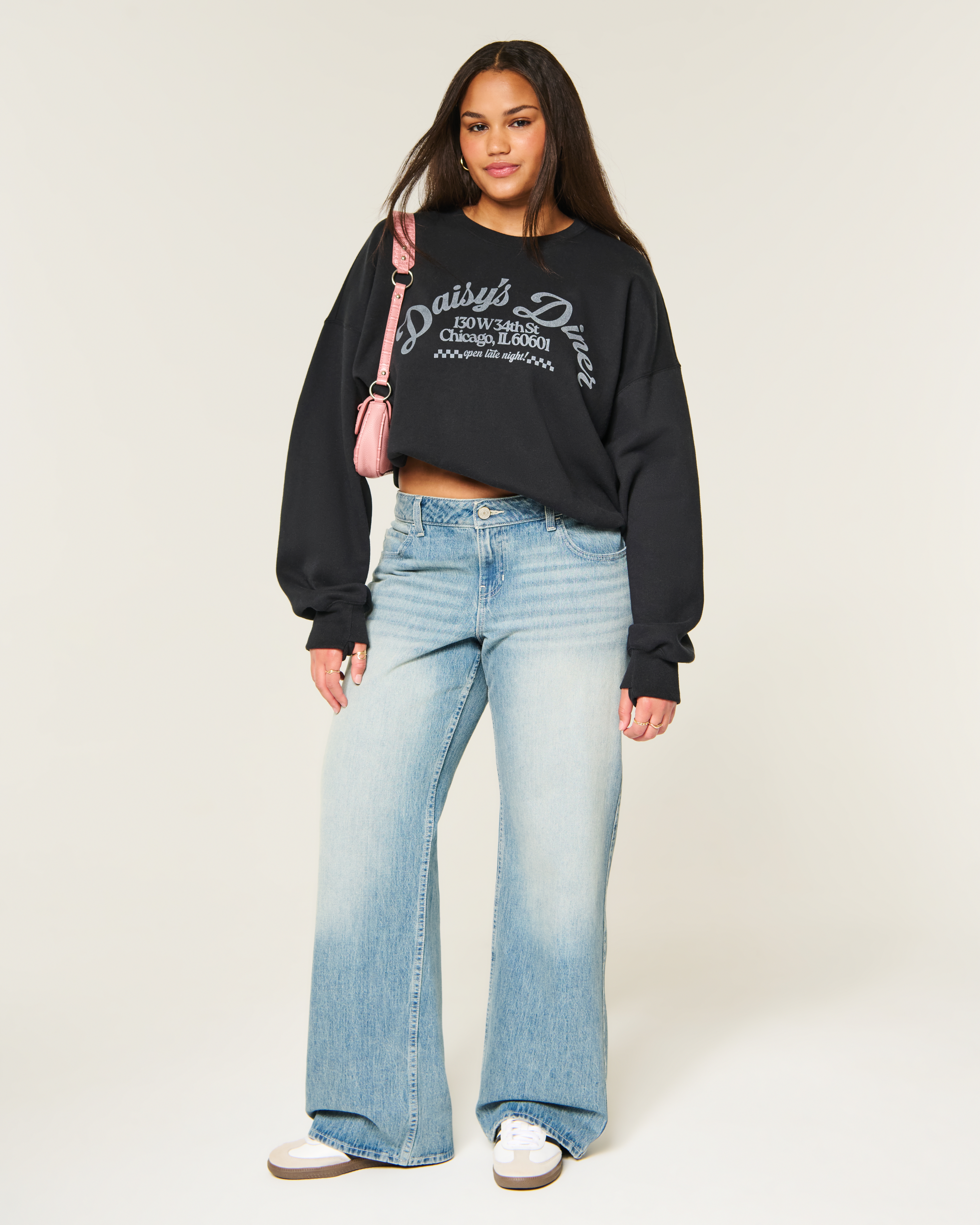 Женский свитшот Hollister Feel Good Light Leopard Print Crew, цвет: Чёрный — фото 3