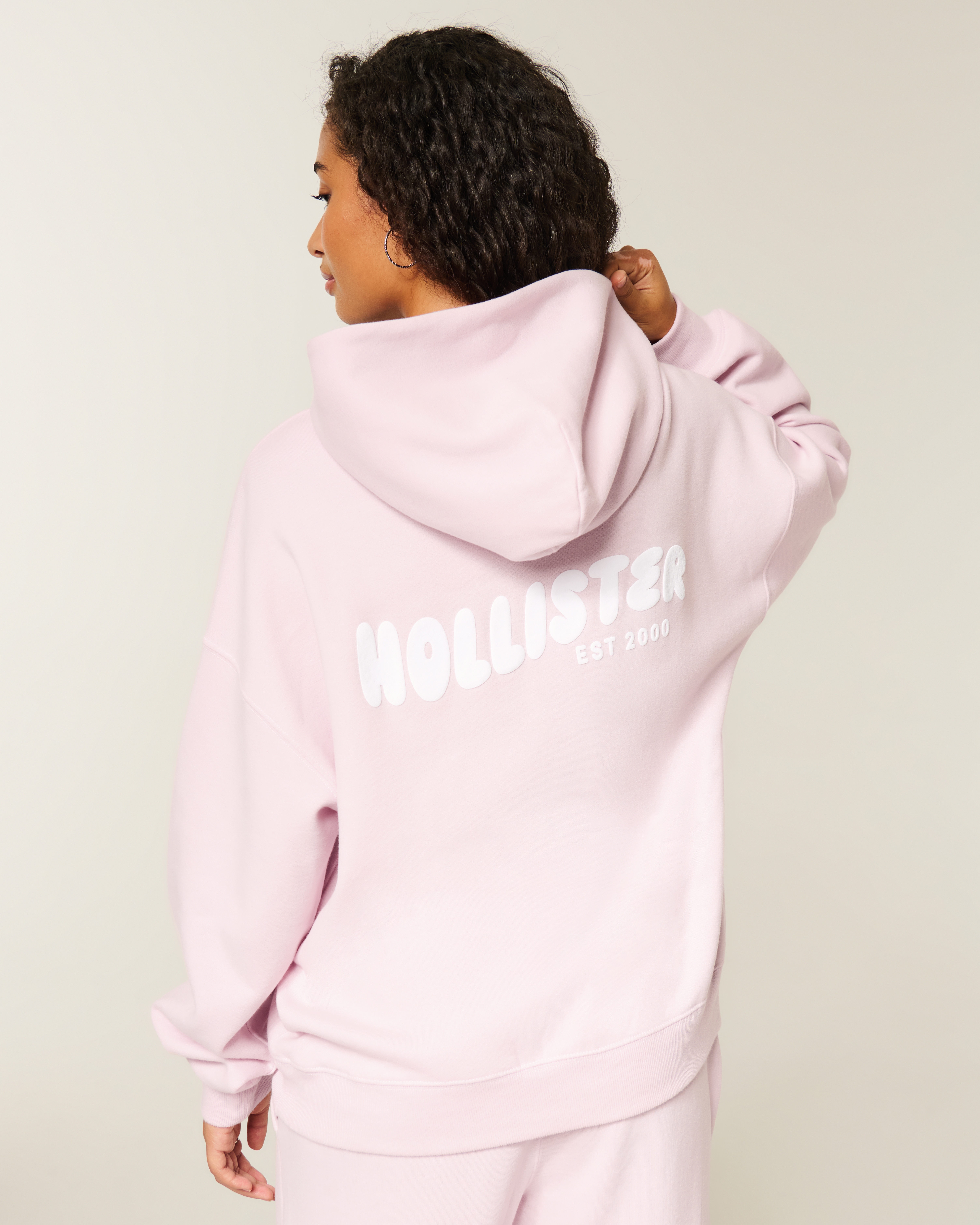 Женские худи Hollister Feel Good Oversized Graphic — фото 3