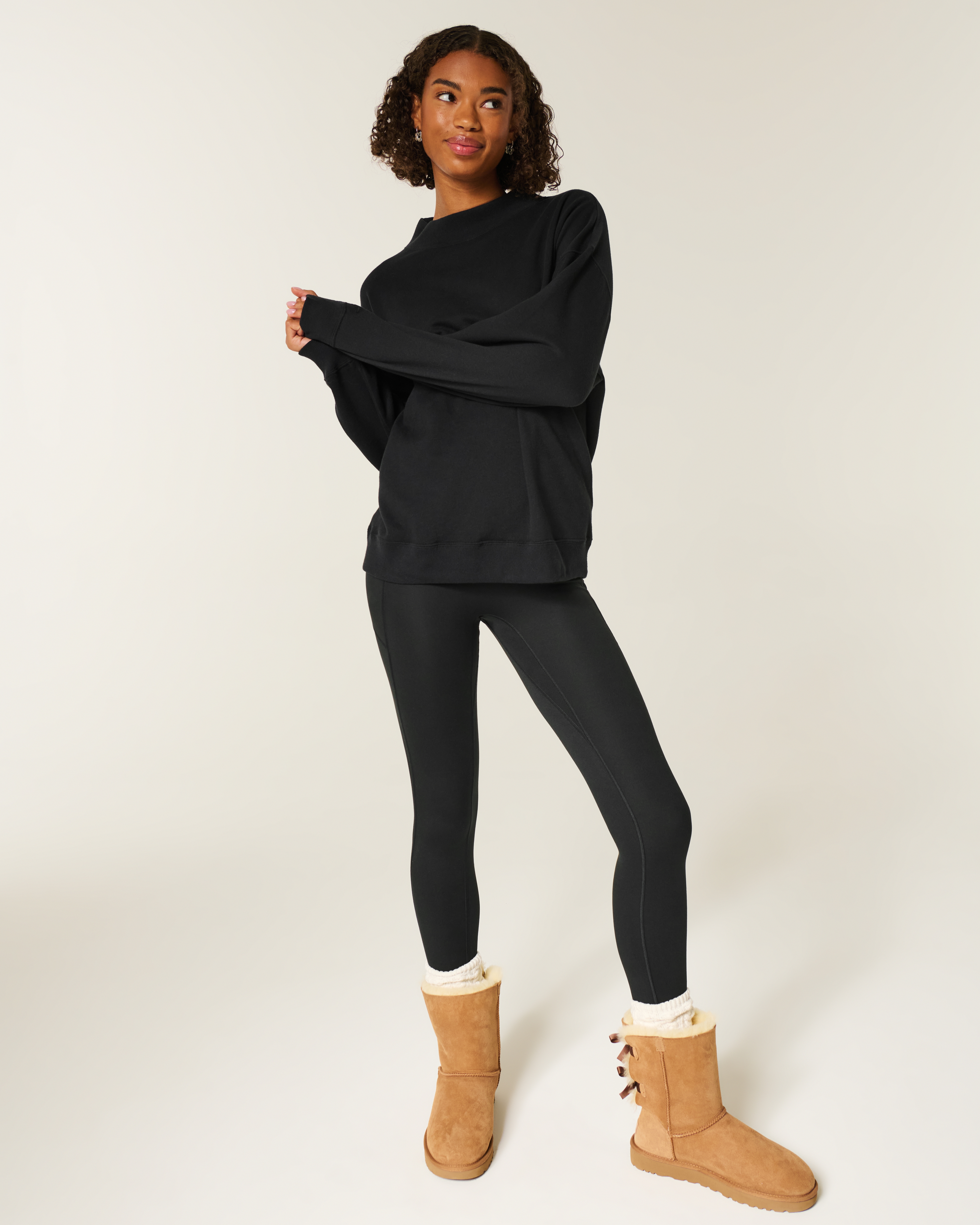 Женские худи Hollister Oversized Mock-Neck Sweatshirt — фото 3