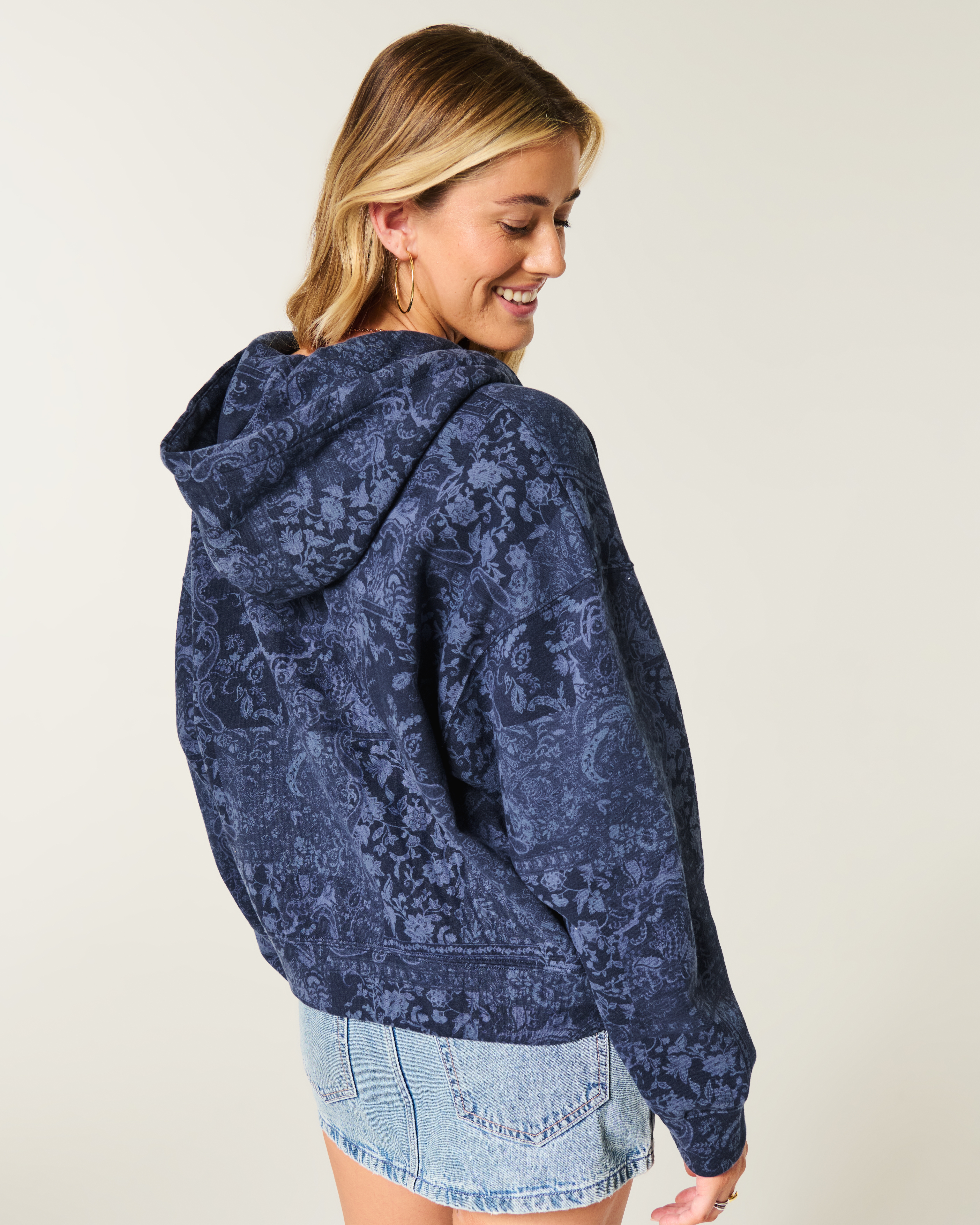 Женские худи Hollister Feel Good Easy Pattern Zip-Up — фото 3