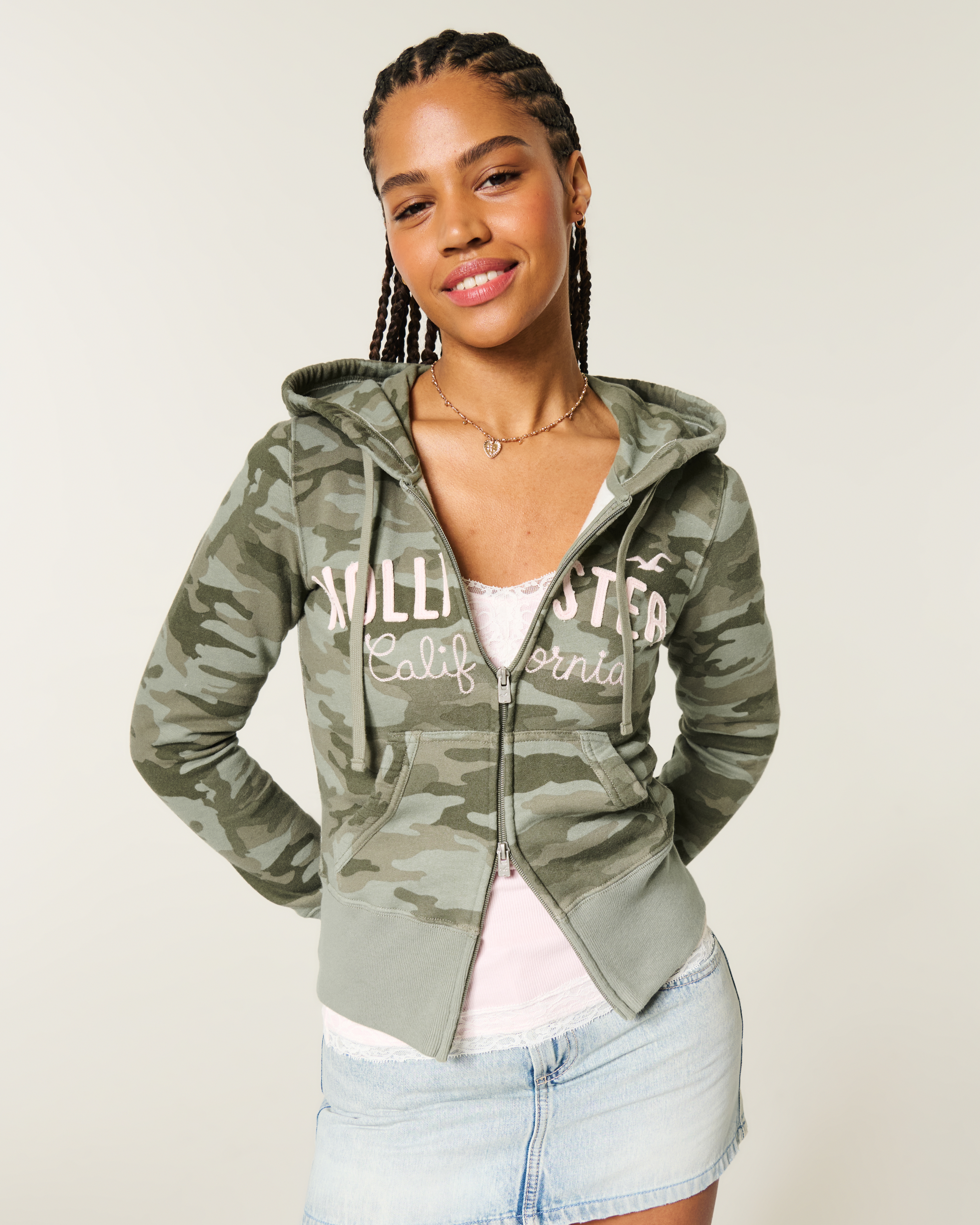 Женские худи Hollister Feel Good Zip-Up Logo Graphic — фото 2