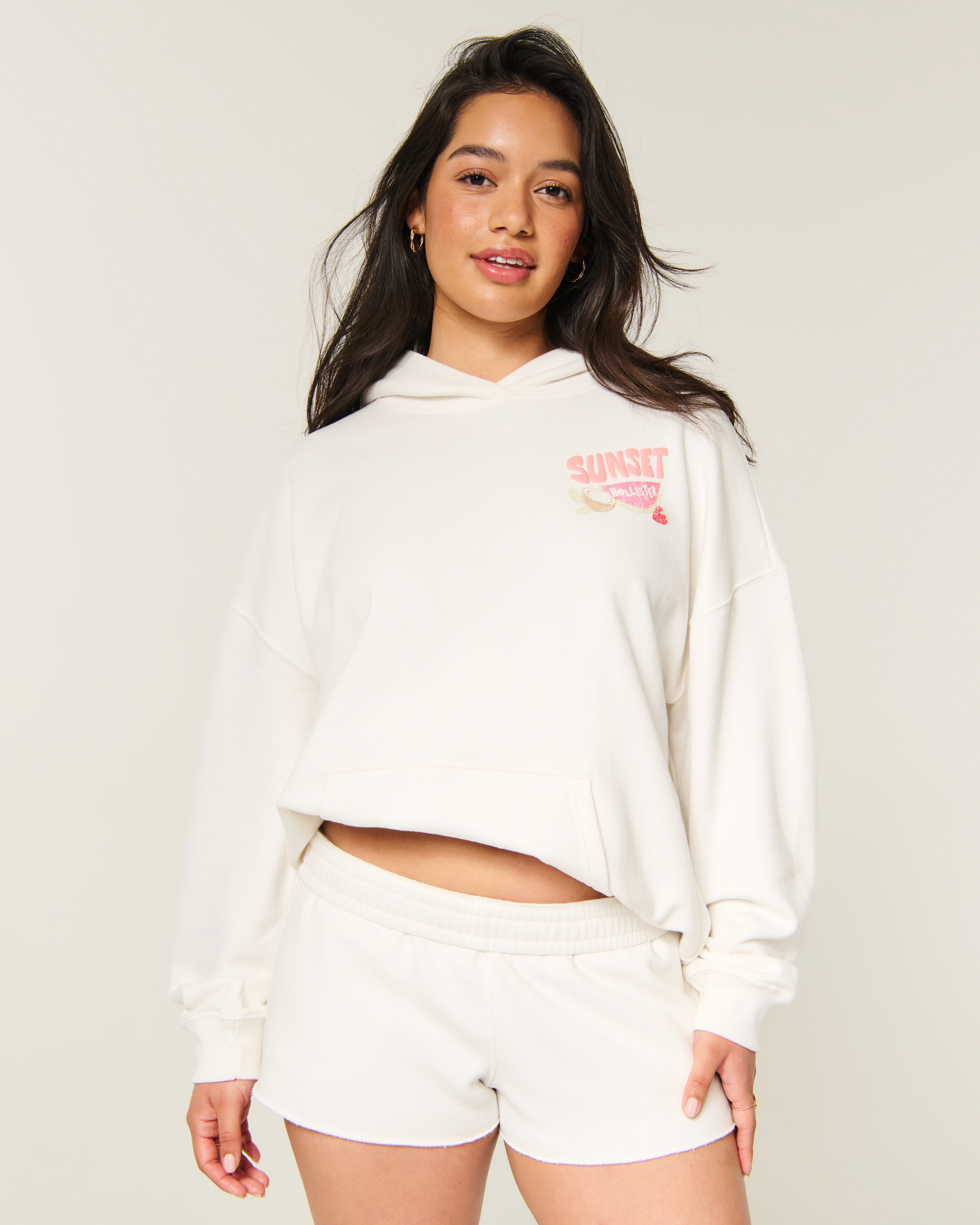 Женские худи Hollister Feel Good Oversized Logo Graphic — фото 3