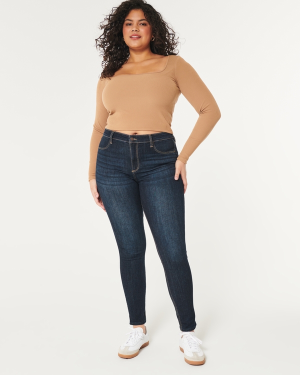 Jeans con curvas para mujer: De tiro ajustados y | Hollister Co.