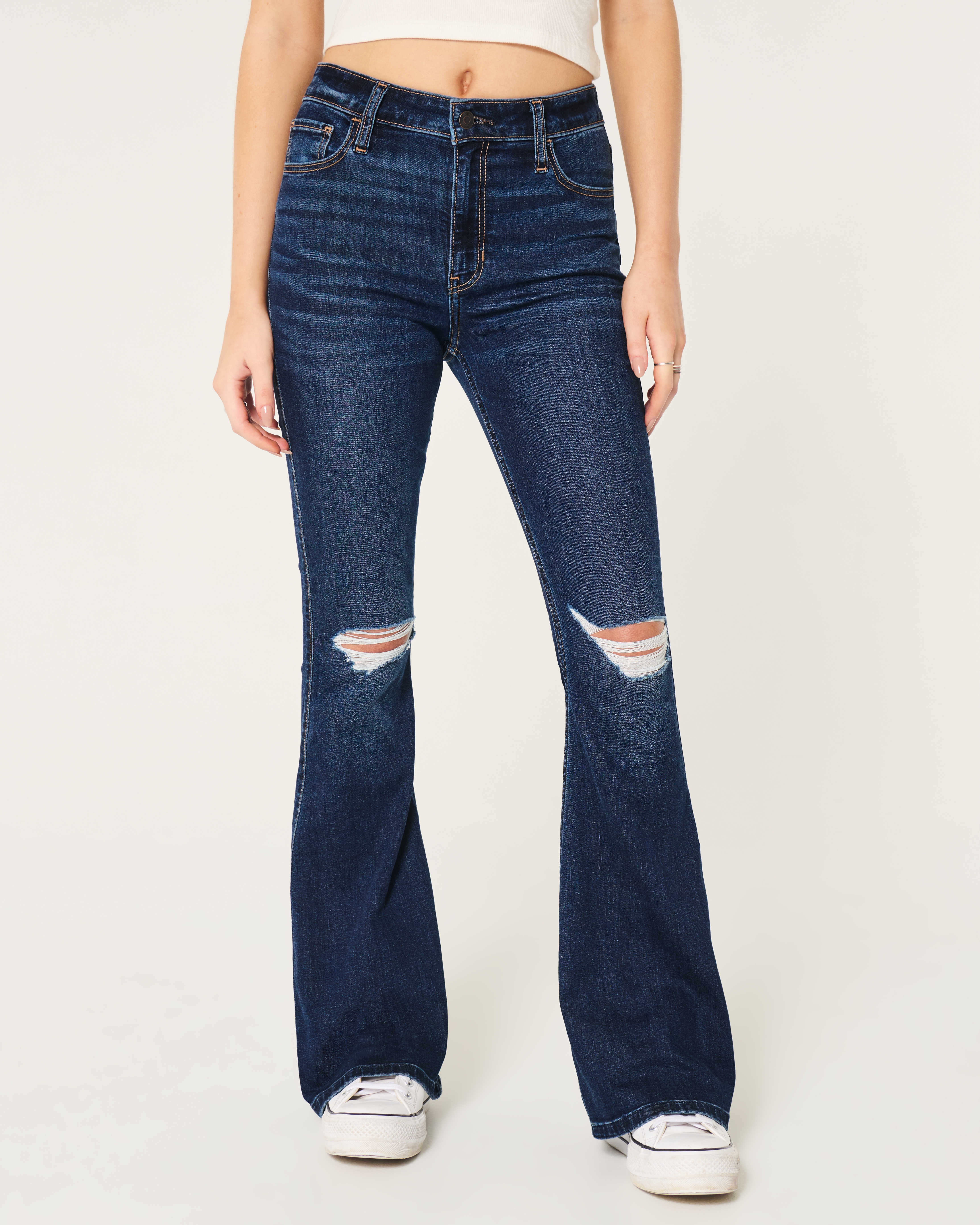 Женские джинсы Hollister High-Rise Ripped Dark Wash Flare Jeans — фото 3