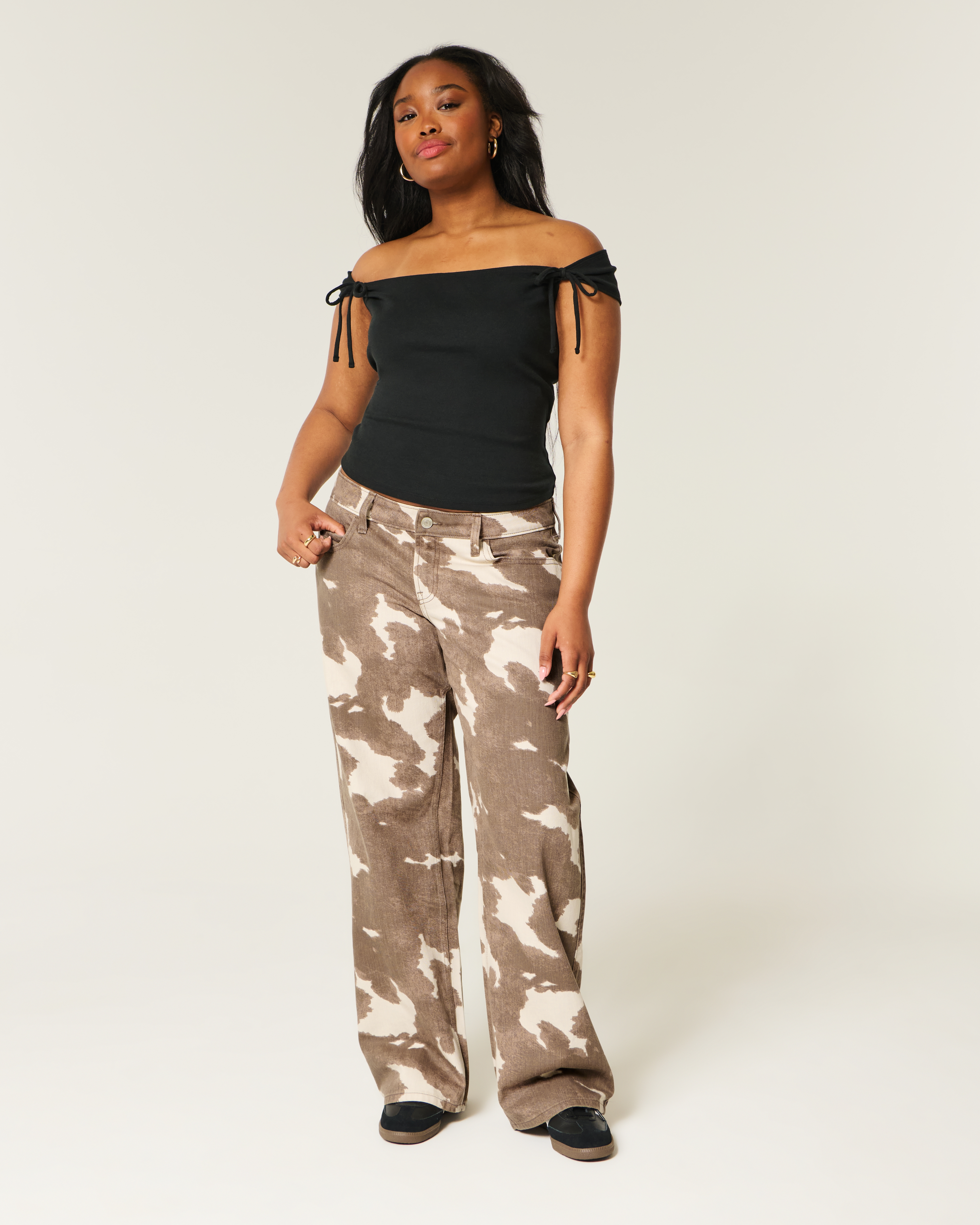 Женские джинсы Hollister Low-Rise Cow Print Baggy Jeans — фото 2