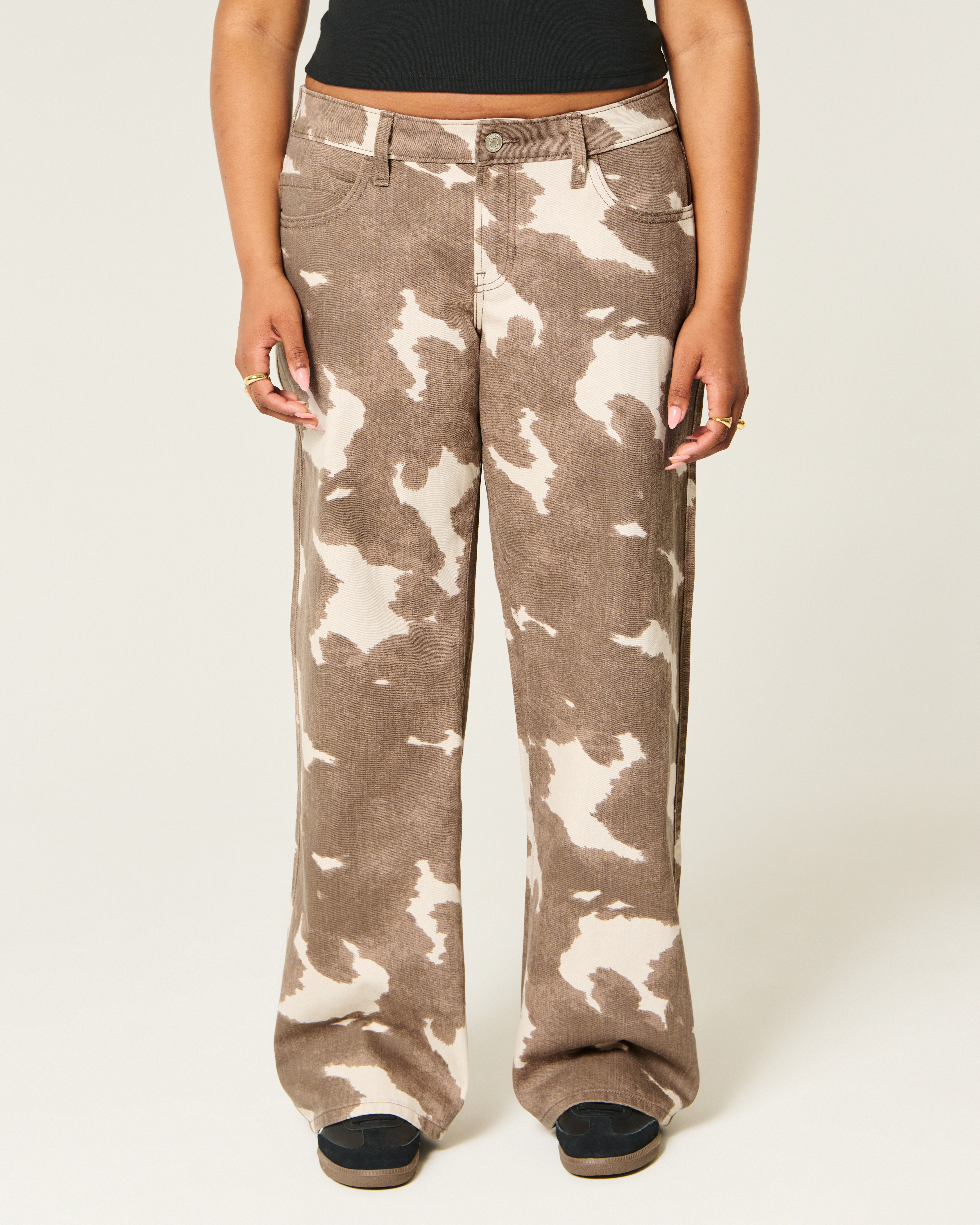 Женские джинсы Hollister Low-Rise Cow Print Baggy Jeans — фото 3