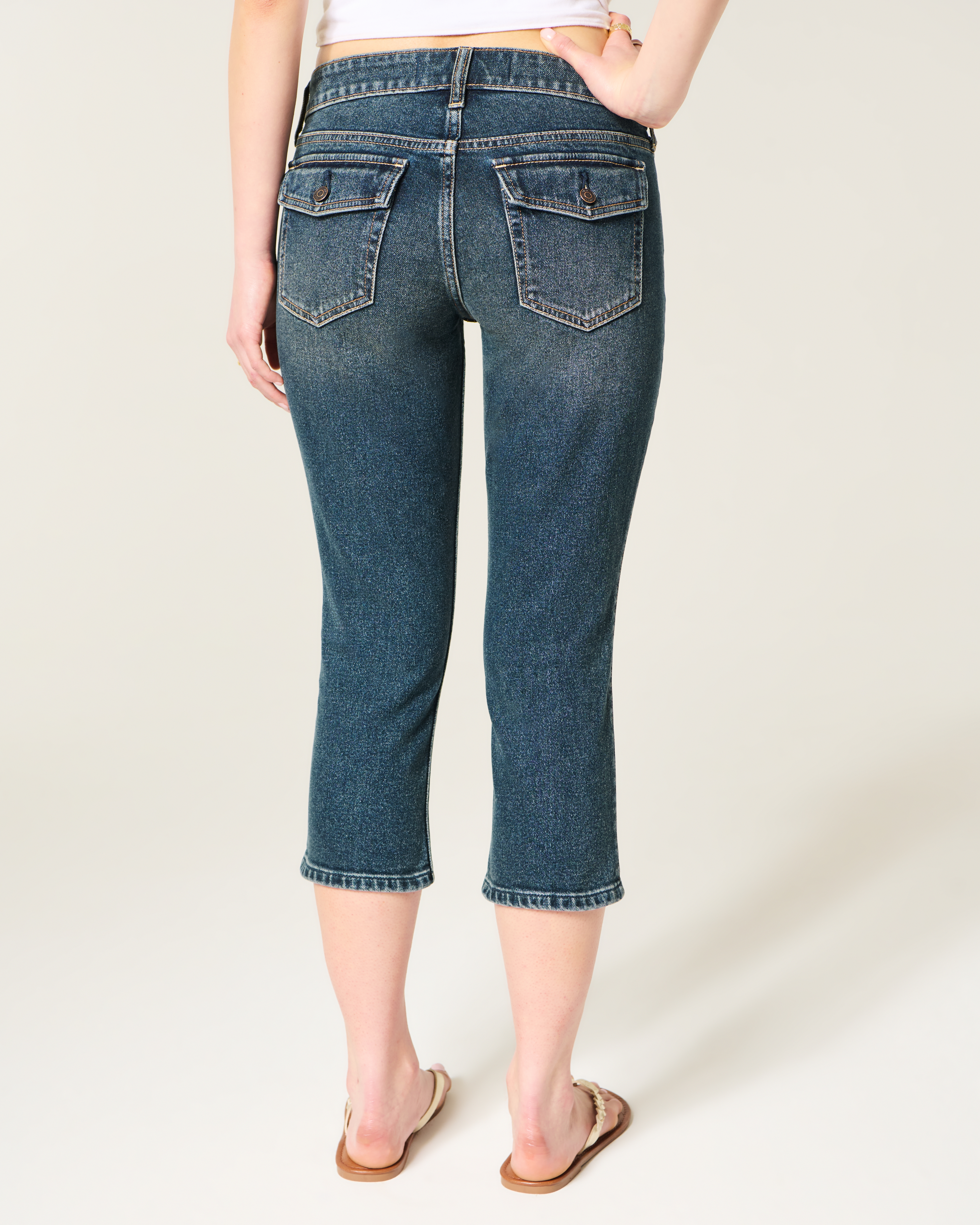 Женские джинсы Hollister Low-Rise Dark Wash Capri Jeans — фото 3