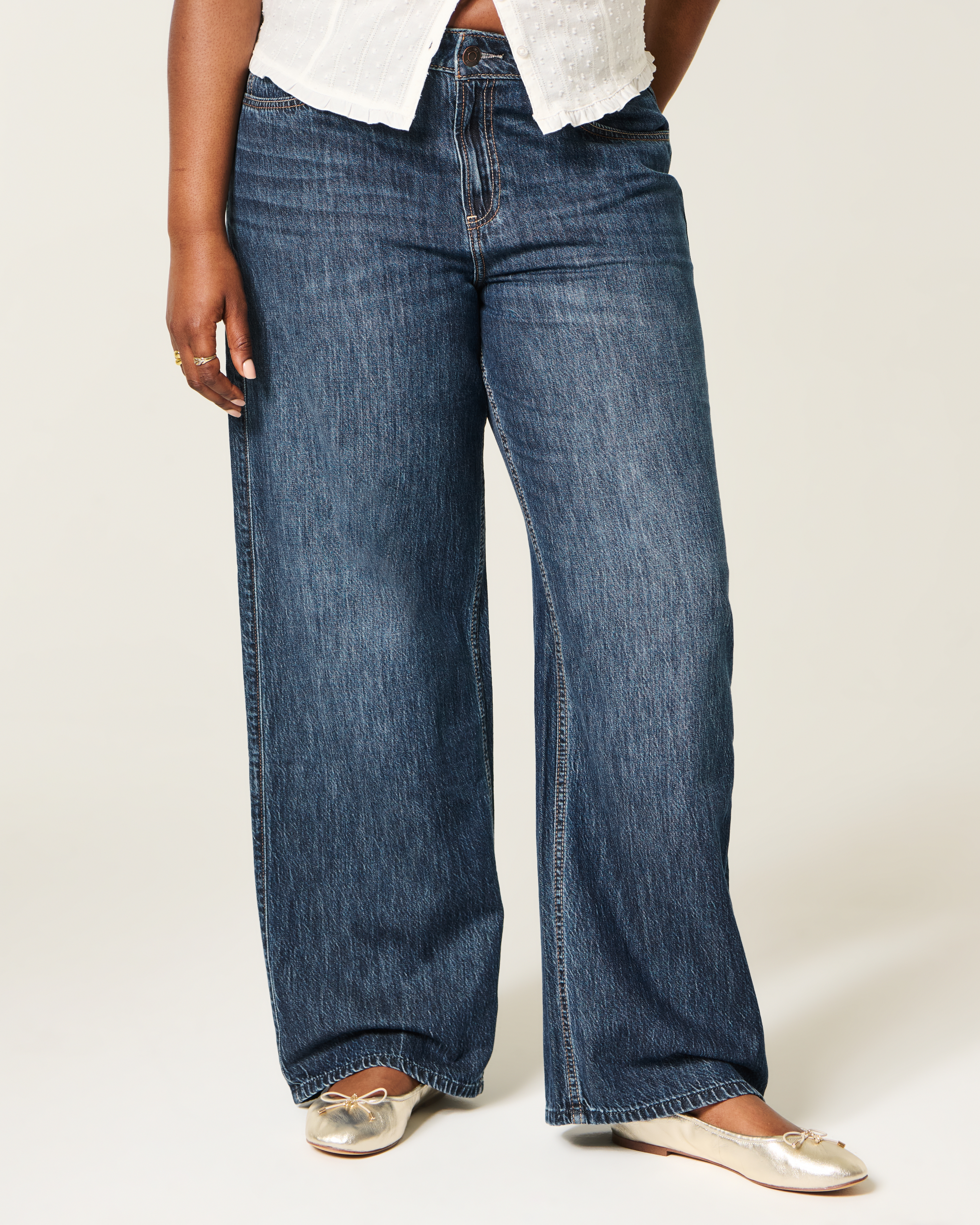 Женские джинсы Hollister High-Rise Light Wash Lightweight Baggy Jeans — фото 3