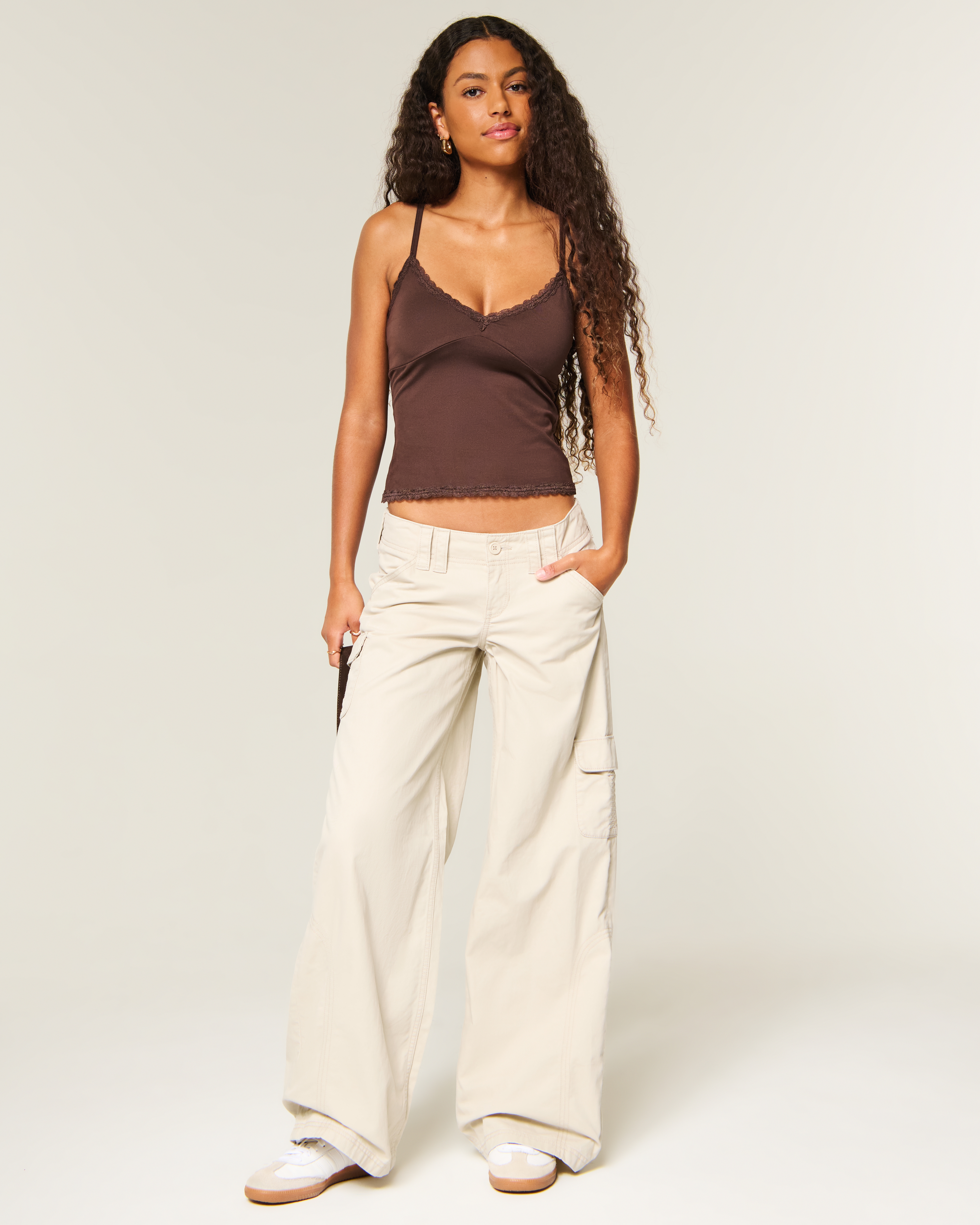 Женские брюки Hollister Ultra Low-Rise Back Buckle Super Baggy, цвет: Кремовый — фото 2