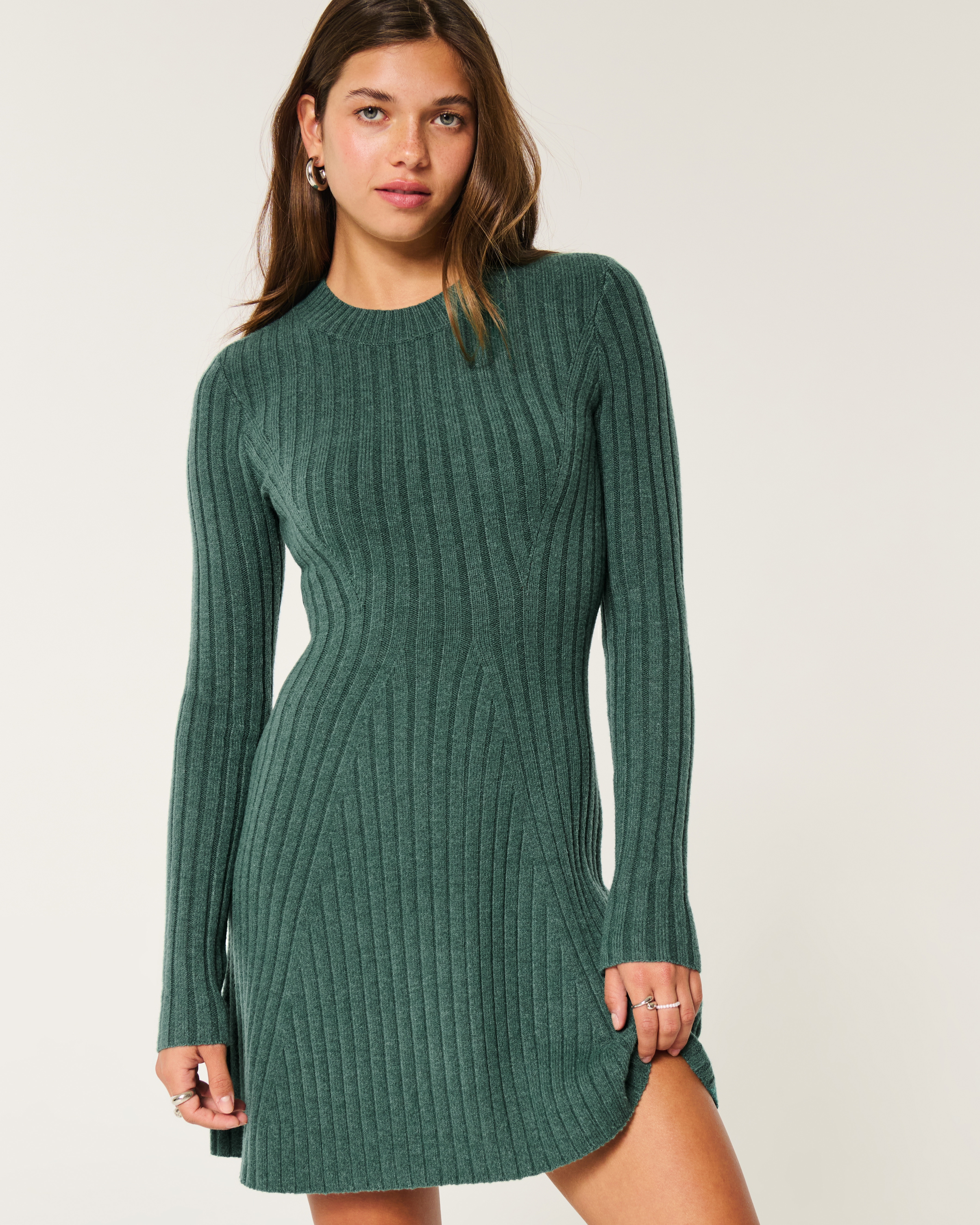 Женские платья Hollister Ribbed Skater Mini Sweater Dress — фото 2
