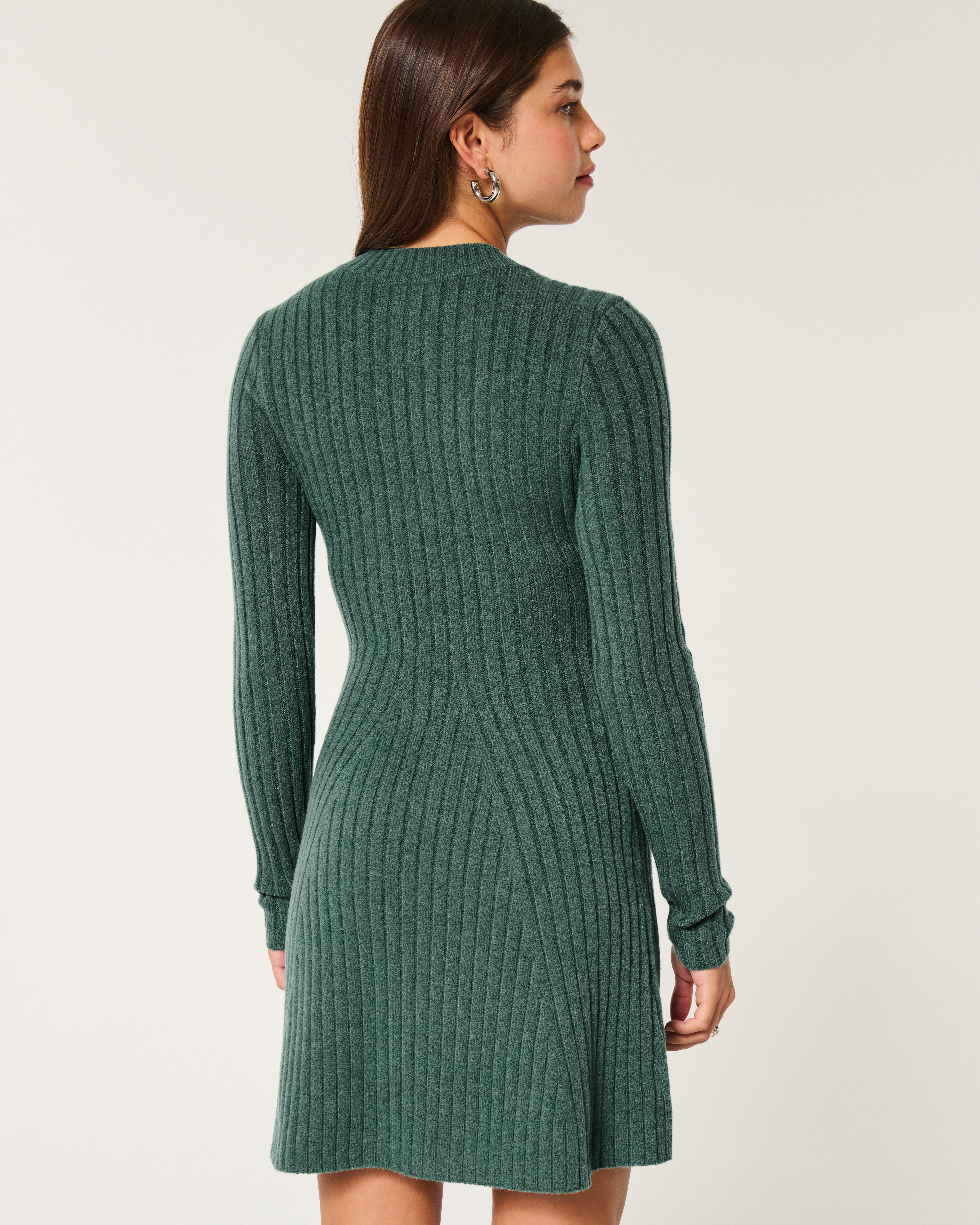 Женские платья Hollister Ribbed Skater Mini Sweater Dress — фото 3