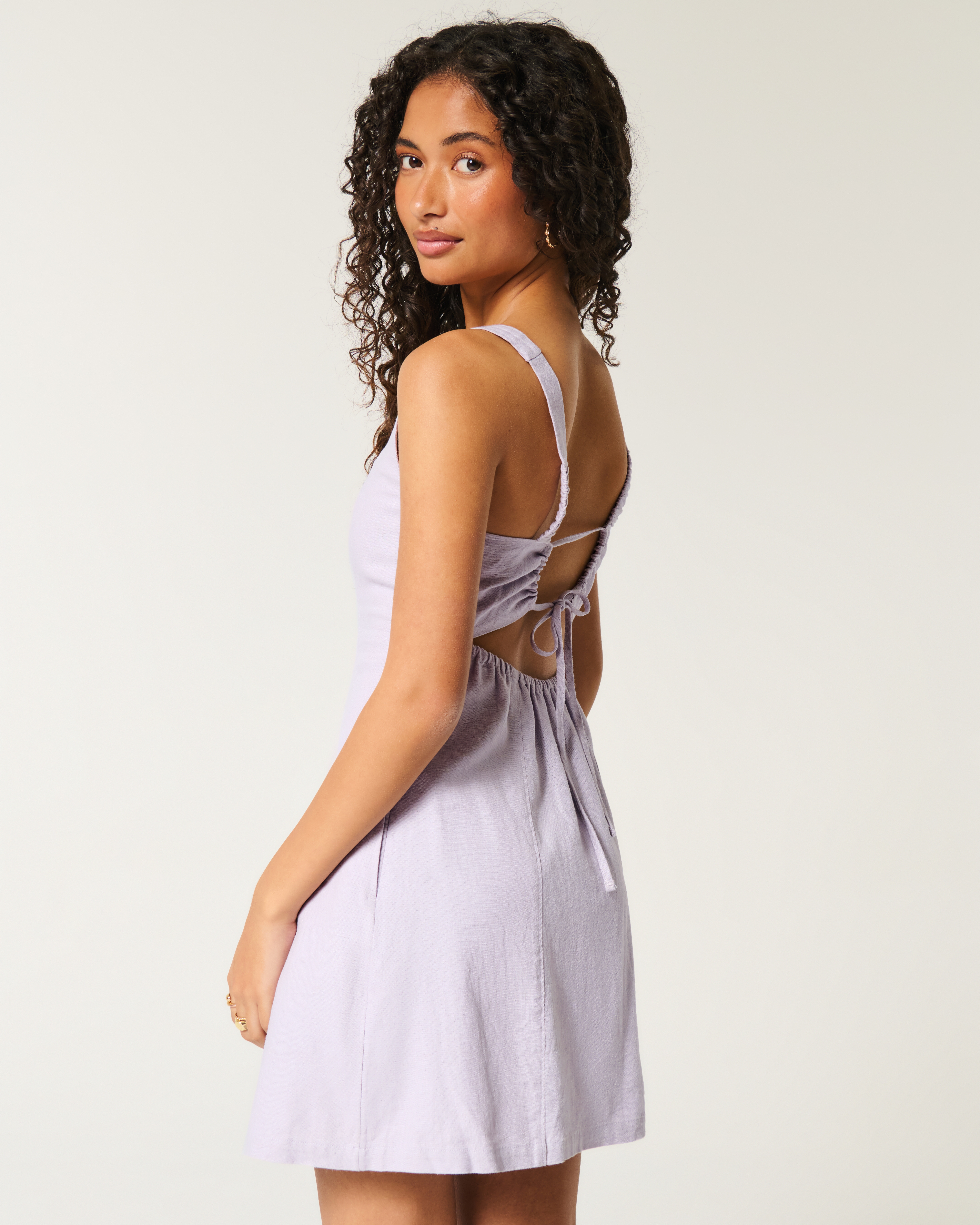 Женское платье Hollister Linen-Blend Structured Mini, цвет: Пыльный лавандовый — фото 3