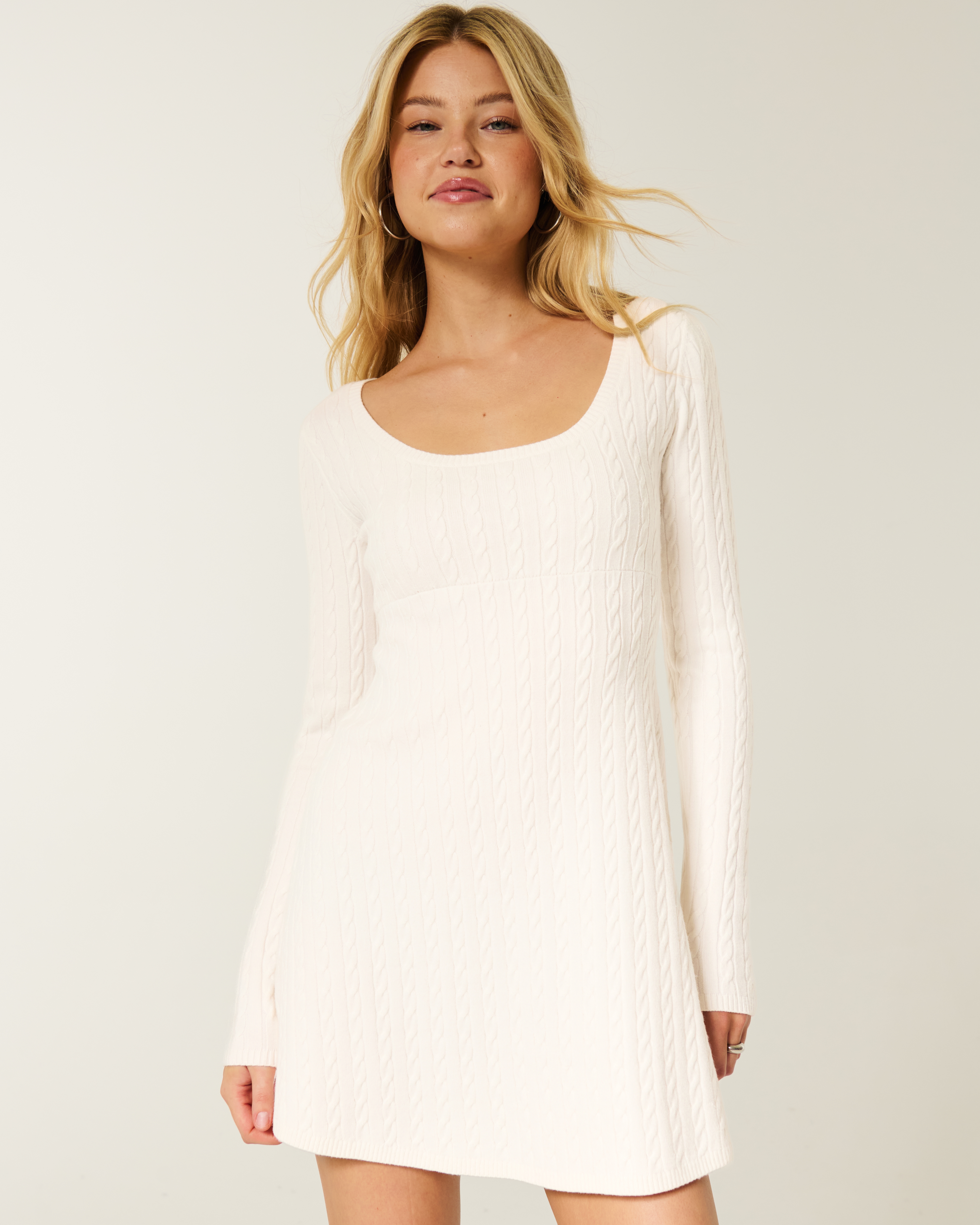 Женские платья Hollister Tie Back Babydoll Sweater Mini Dress — фото 2