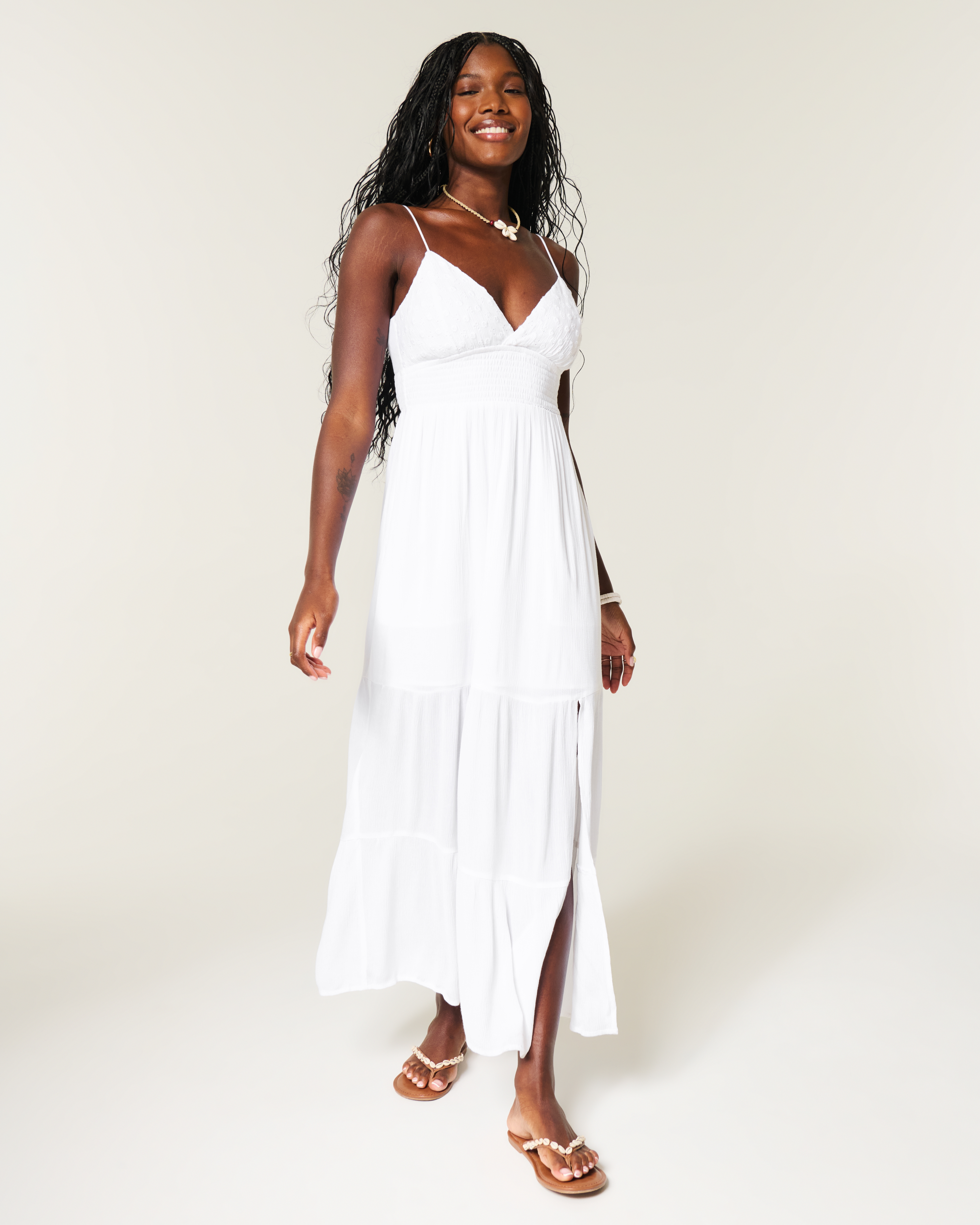 Женские платья Hollister Embroidered Babydoll Maxi Dress — фото 2
