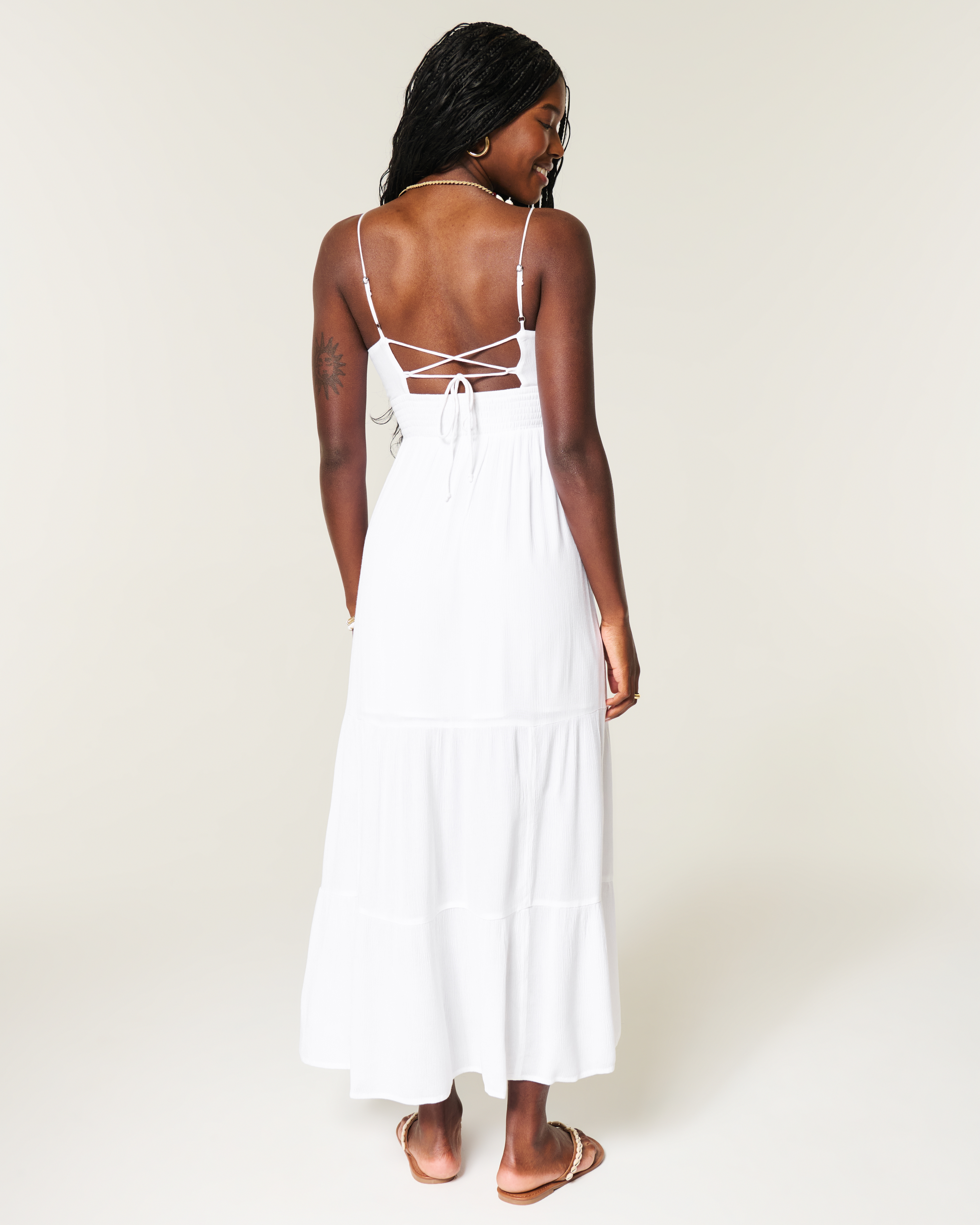 Женские платья Hollister Embroidered Babydoll Maxi Dress — фото 3
