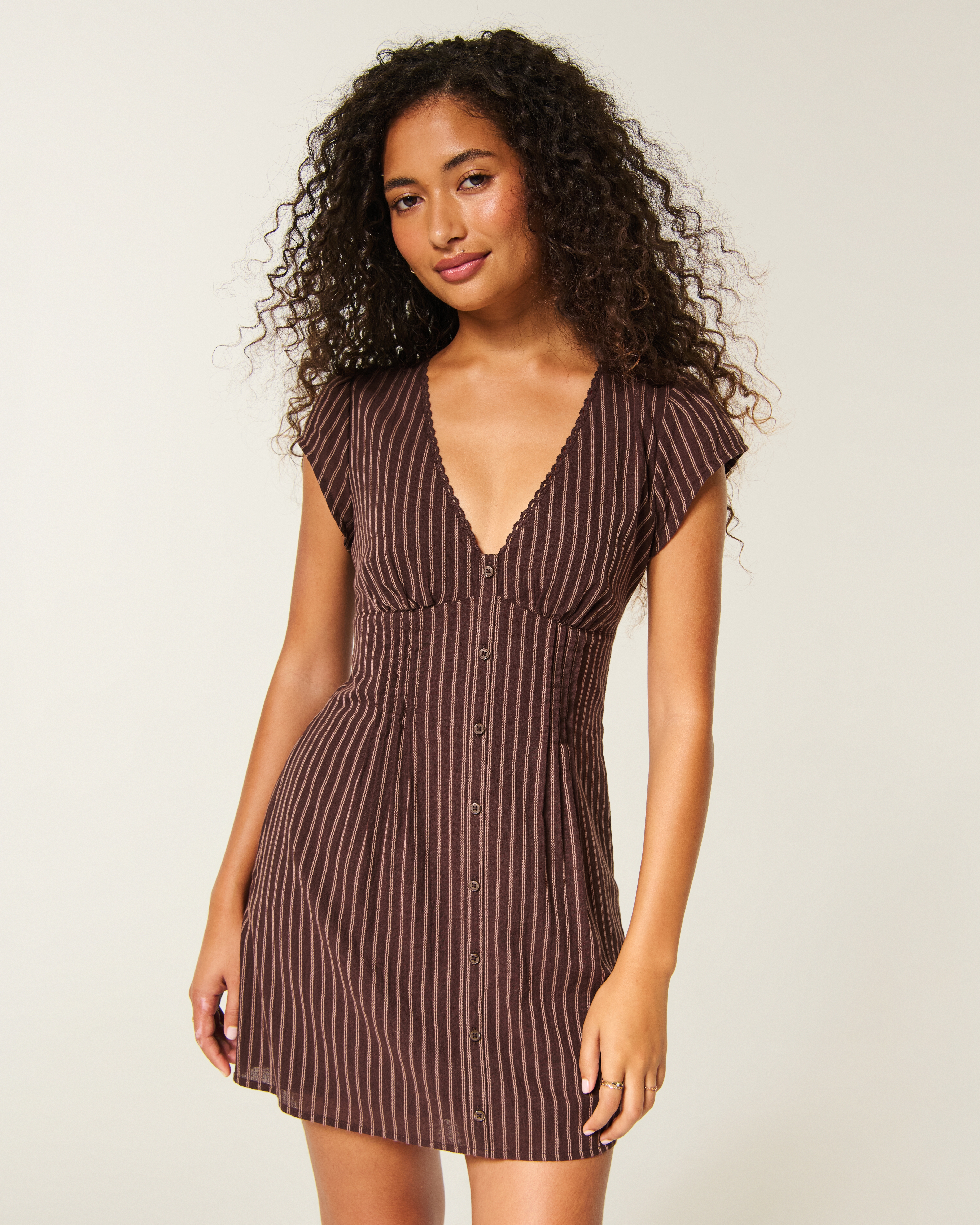 Женское платье Hollister Button Mini, цвет: Коричневый полосатый — фото 2