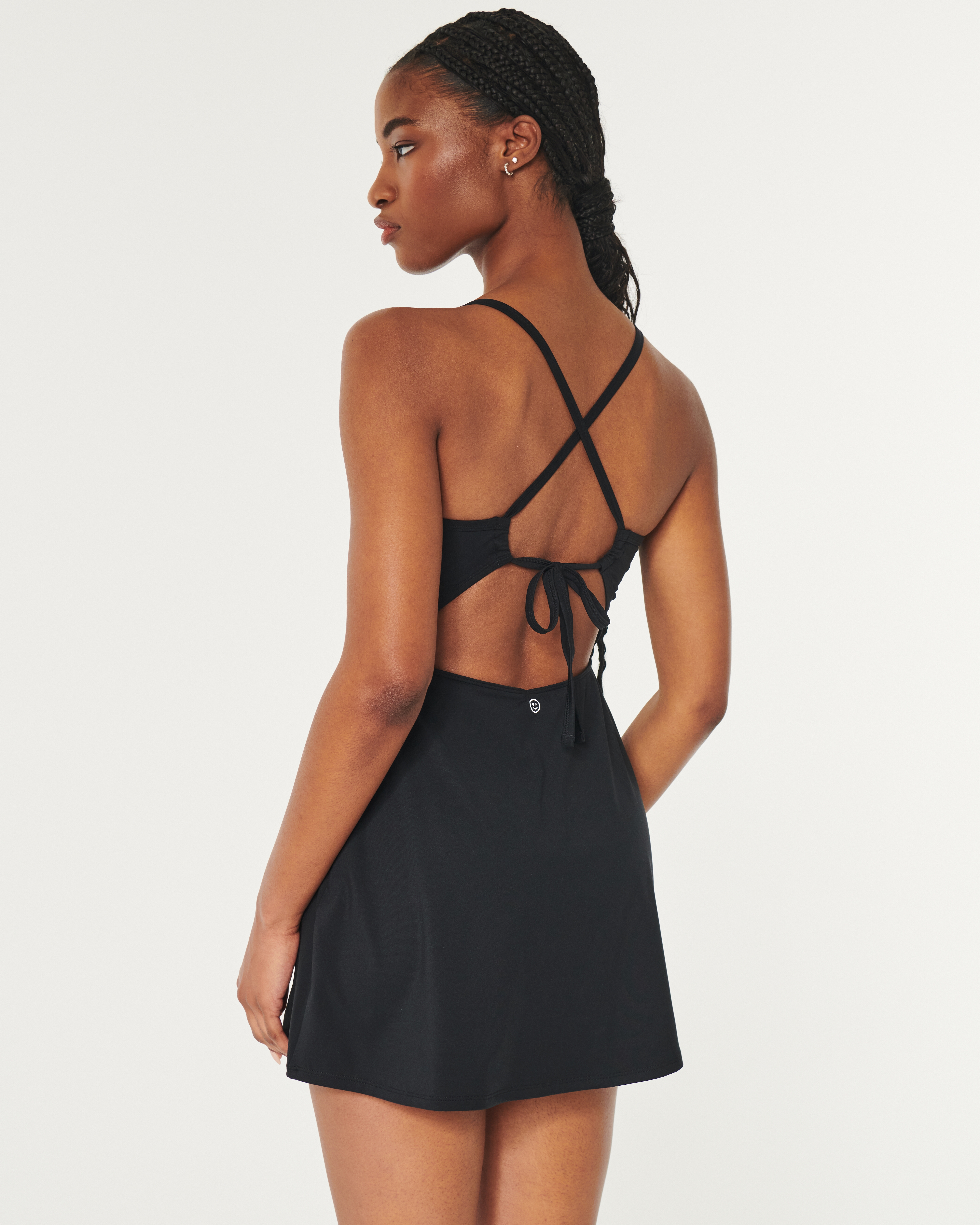 Женское платье Hollister Gilly Hicks Active Strappy Back A-Line, цвет: Чёрный — фото 2