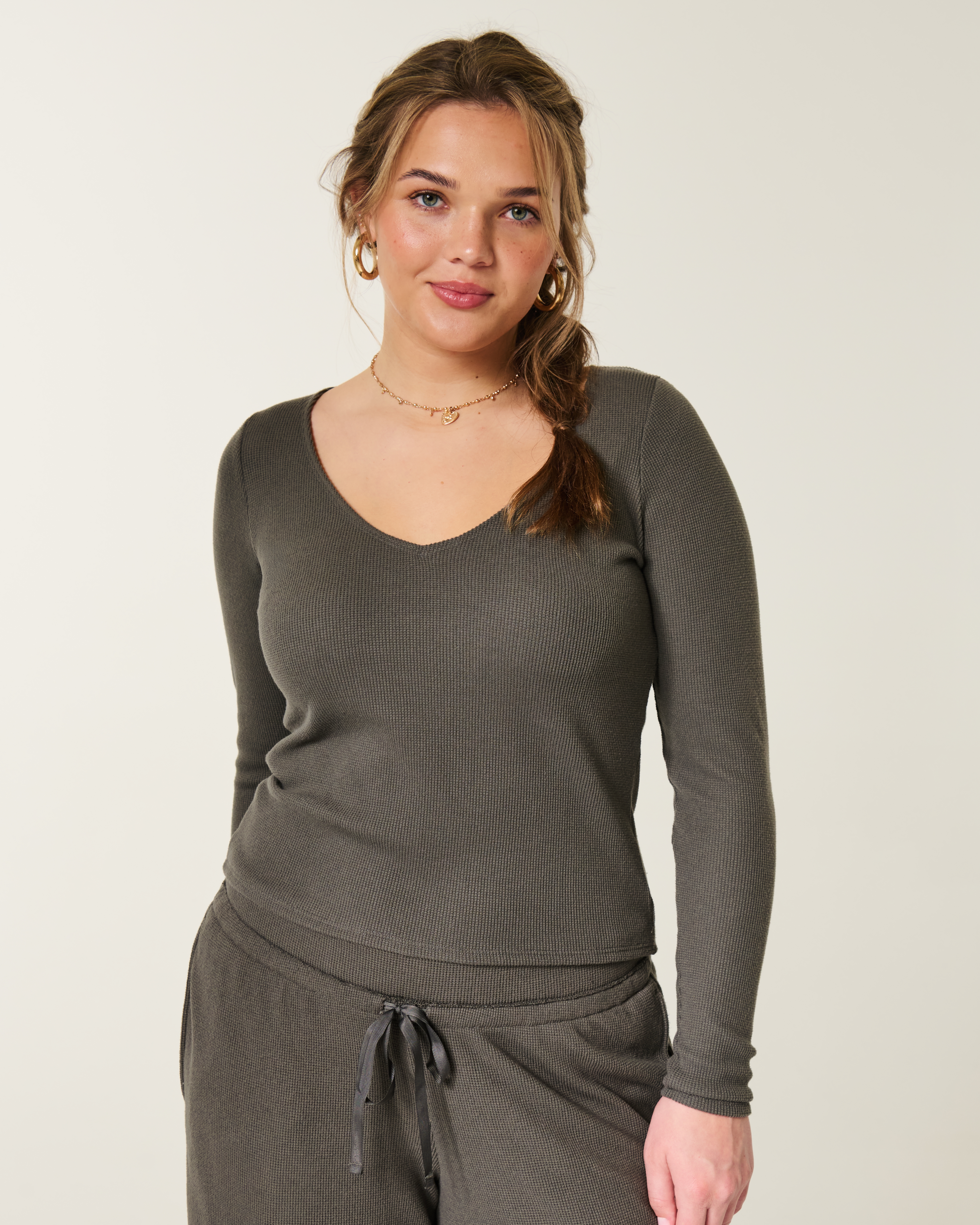Женские топы Hollister Gilly Hicks Always Cozy Waffle V-Neck Long-Sleeve Top — фото 2